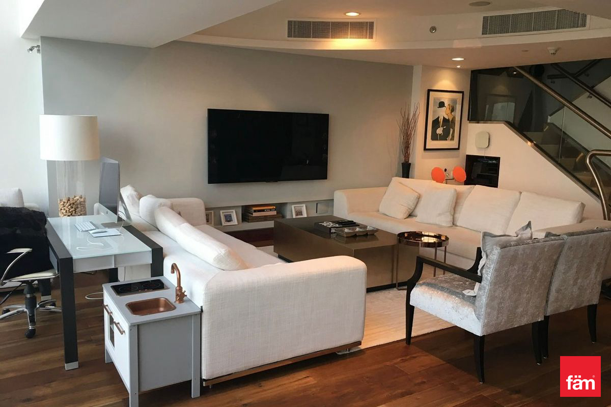 Upgraded | 2BR + Maid Duplex | Park View