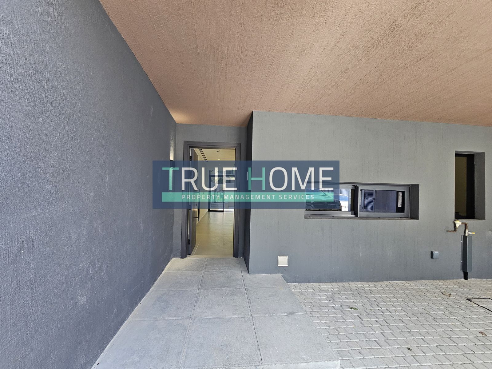 Modern 3-Bedroom Townhouse in Robinia, Masaar