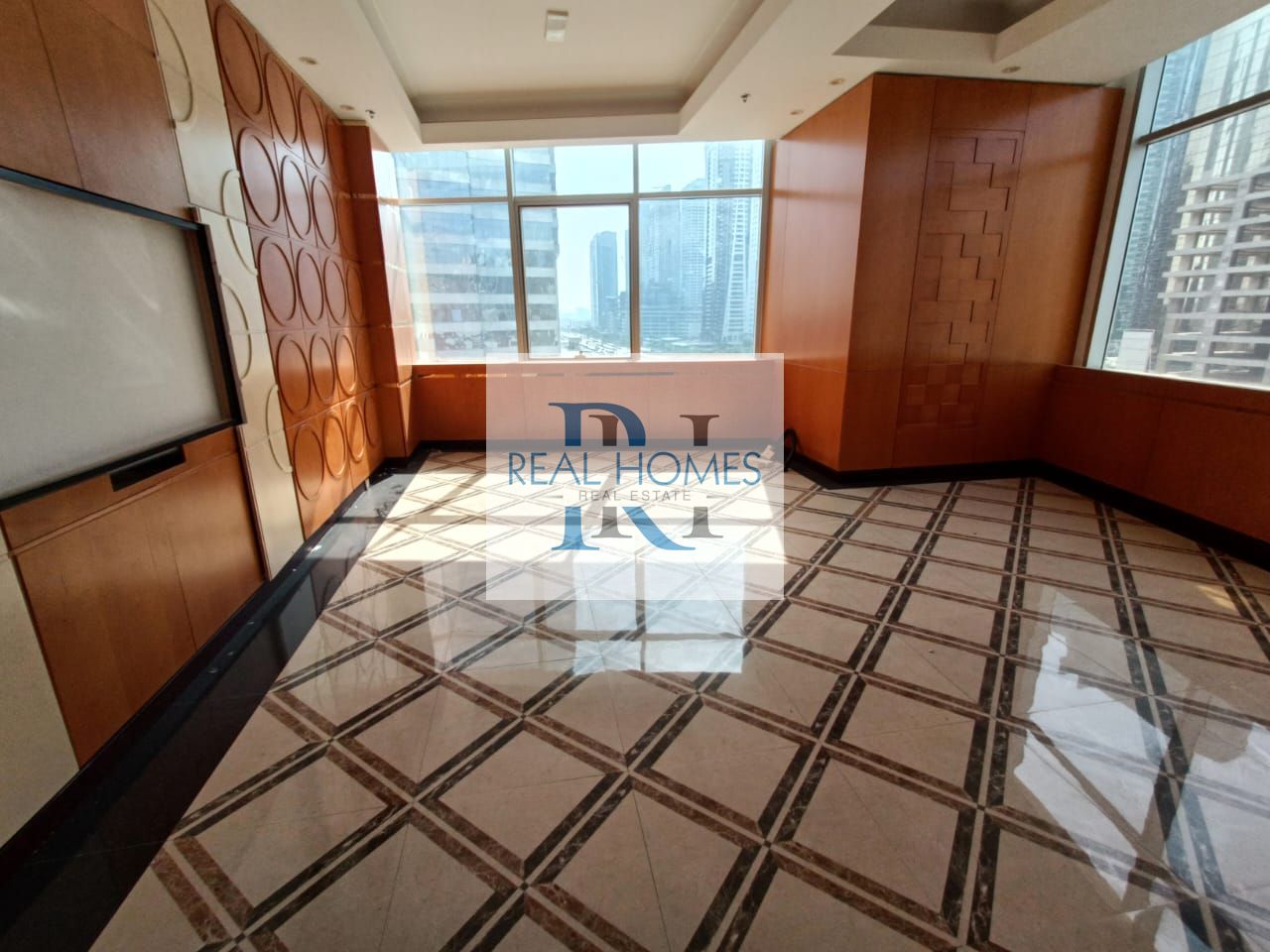Prime Location | Fitted | Near To Metro