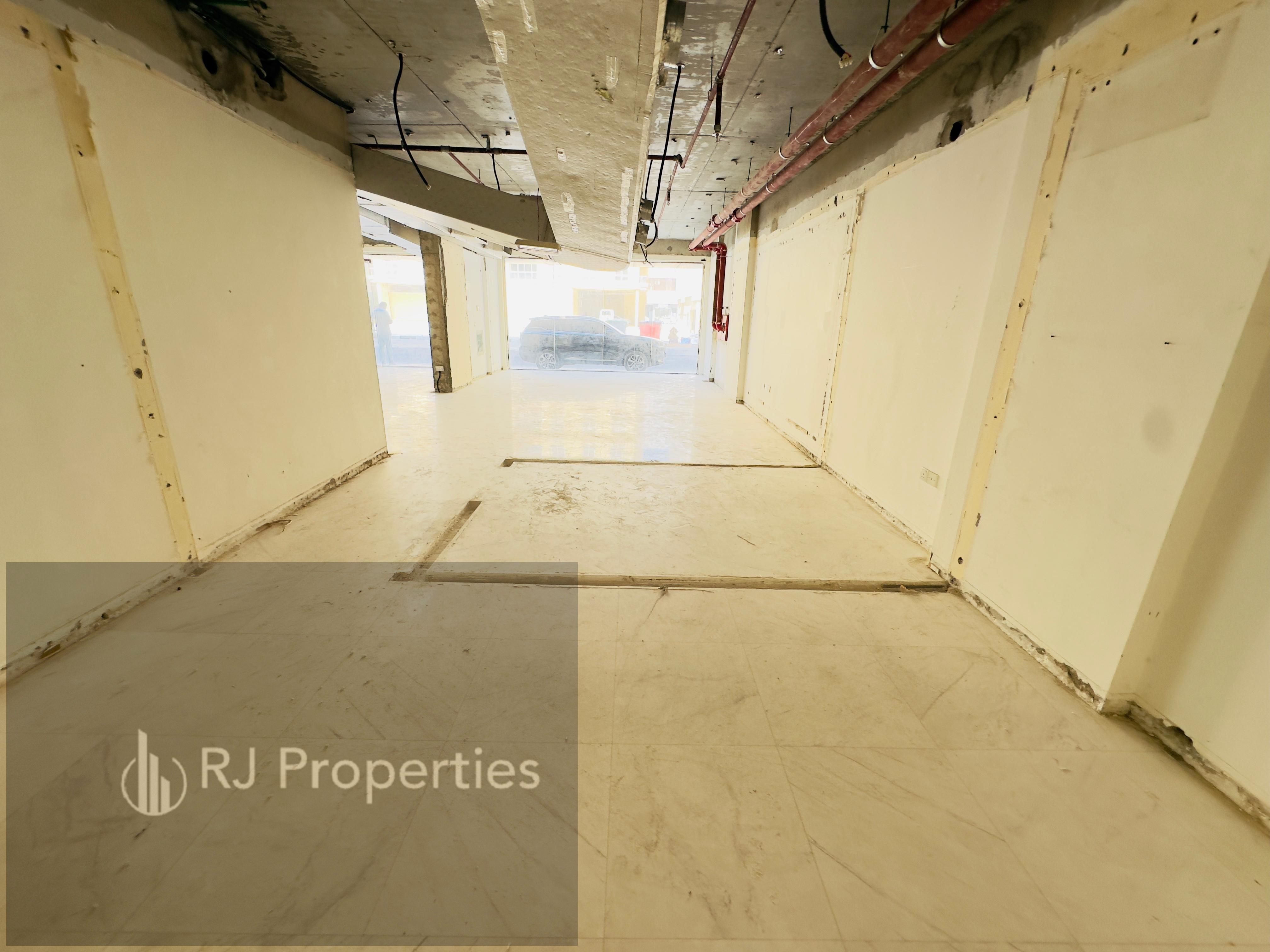 Prime location - family area - suitable for all kind of busines
