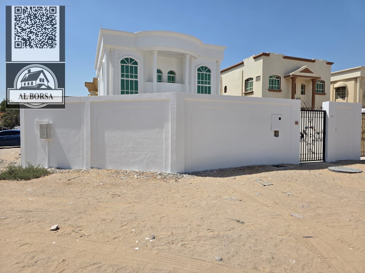 For rent in Rawdah 3, area 5,000 square feet, corner of two streets, five rooms, fully renovated, ready for occupancy