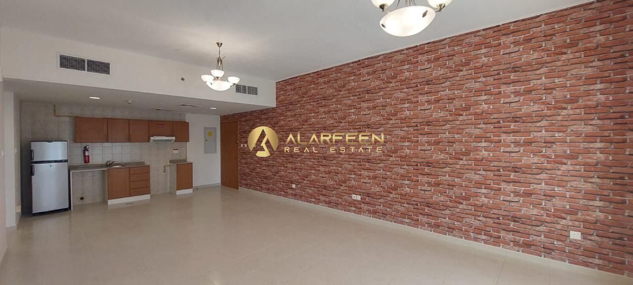 Ready to move | Spacious | Multiple Cheques