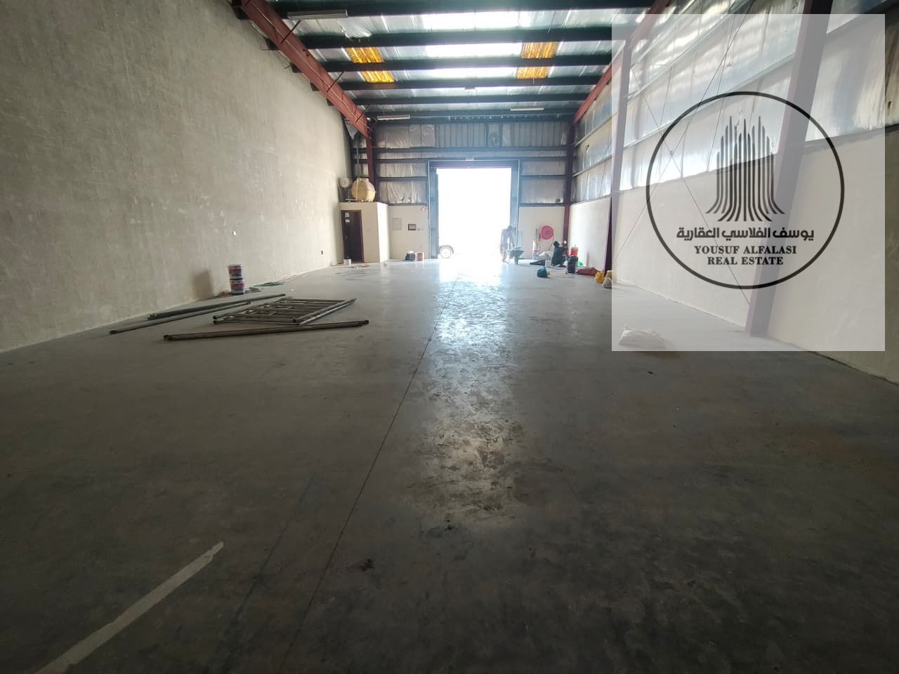 Warehouse for rent in Sharjah – Industrial Area 18 Location: A warehouse in the Industrial Area 18 in Sharjah, a vital location with easy access v