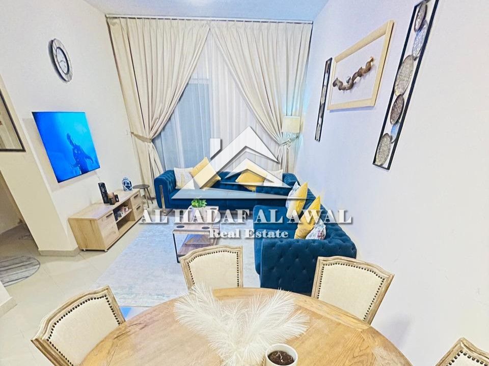 For monthly rent, a room and a hall in Al Taawun with free internet