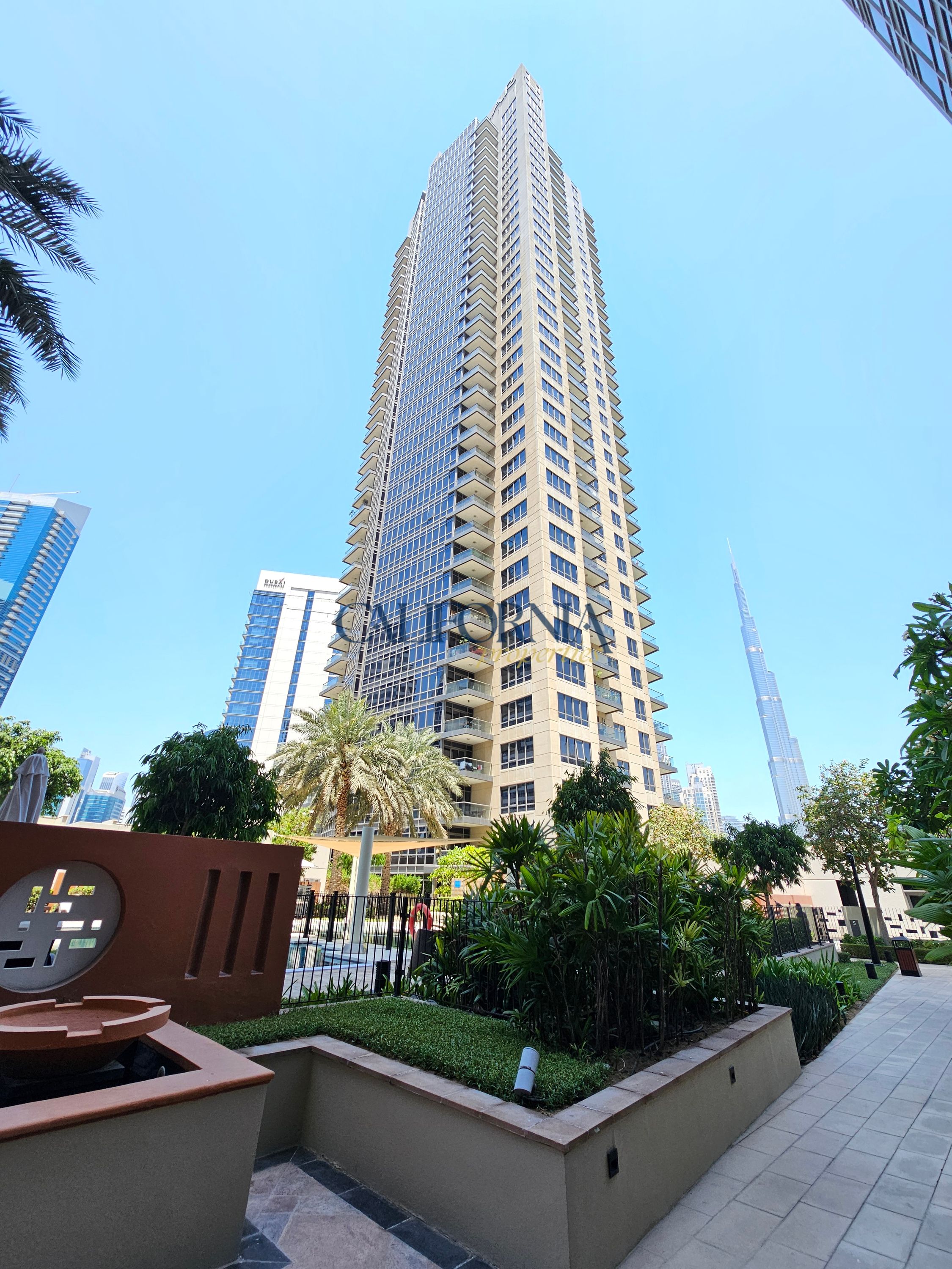 Vacant | Burj Khalifa View | 3Br + Maid