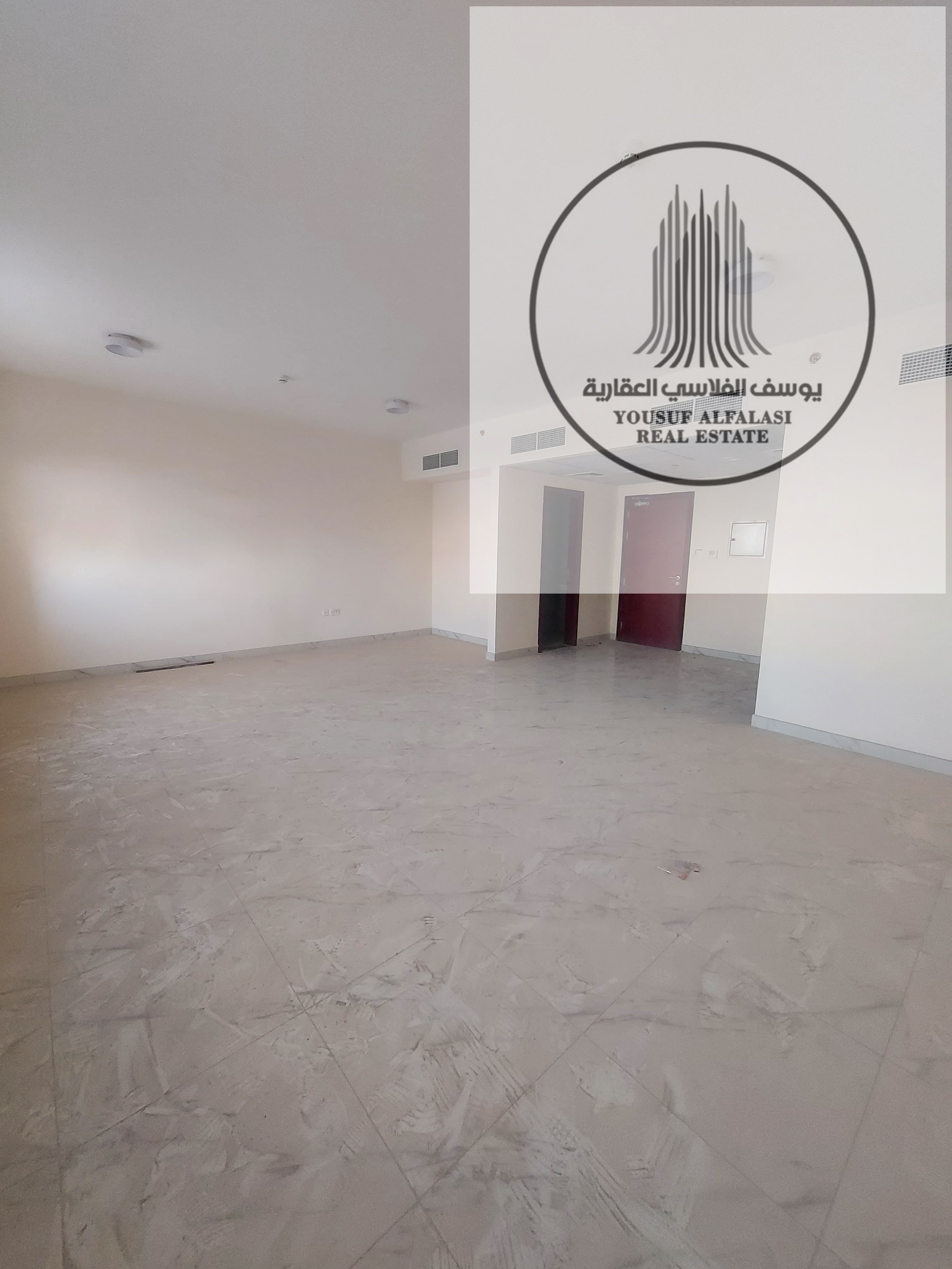 Available for annual rent - offices (studio) in Al Jurf Industrial 2