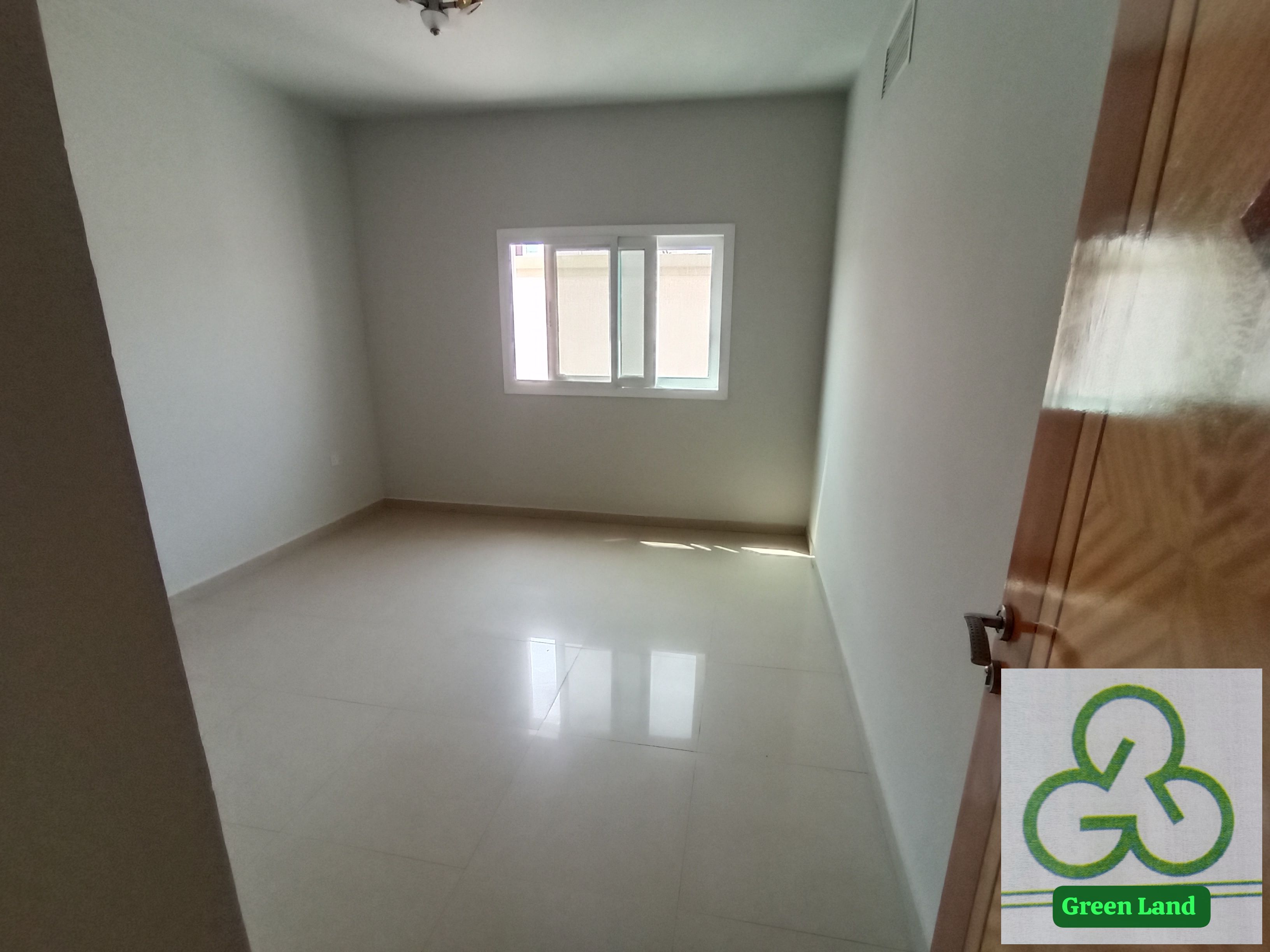 Hot Offer 1 BHK Only For Family // With balcony // Central Ac // Central Gas // Only 28 K
