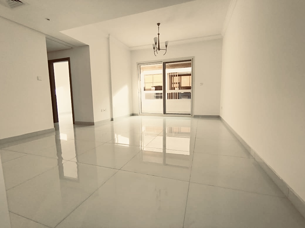Hot offer 40days free Brand new 1bhk 2washroom balcony WALDROP school zoon Muwaileh Sharjah