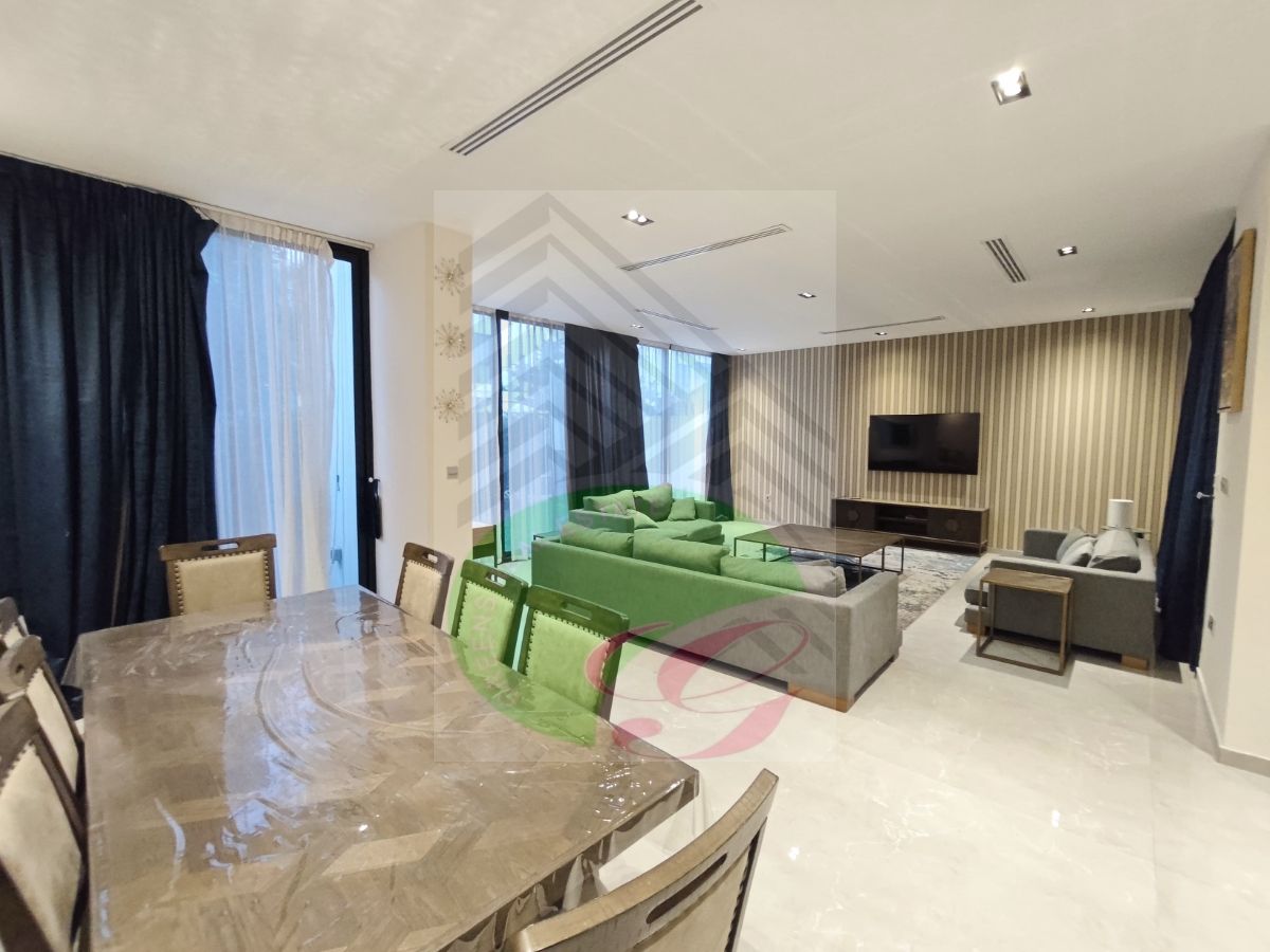 Close to Golf Club | Private Pool | Freehold