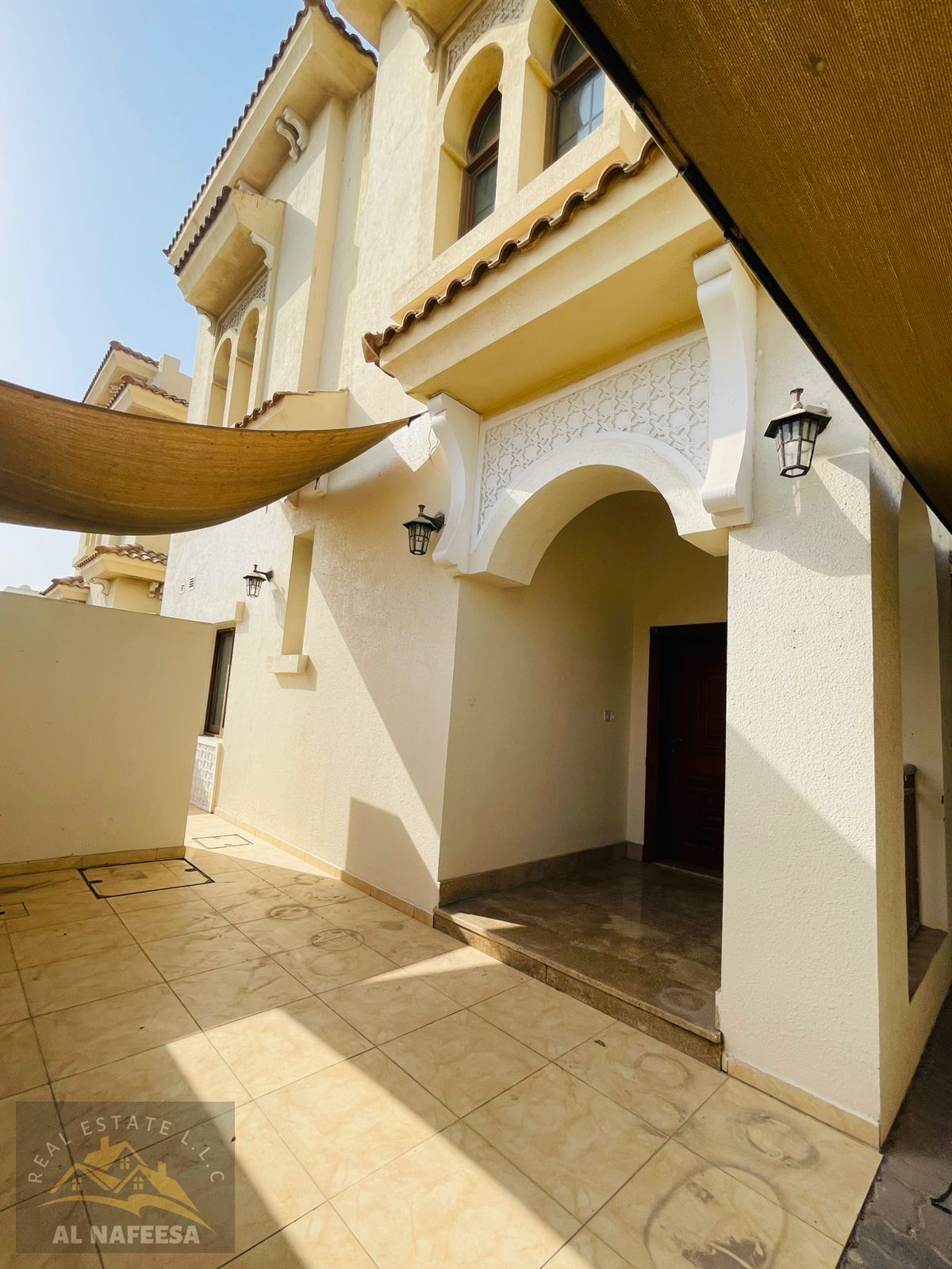 Private Entrance | 3 Master Bedroom Villa | Shared Garden | Quiet Area Away from Flight Path