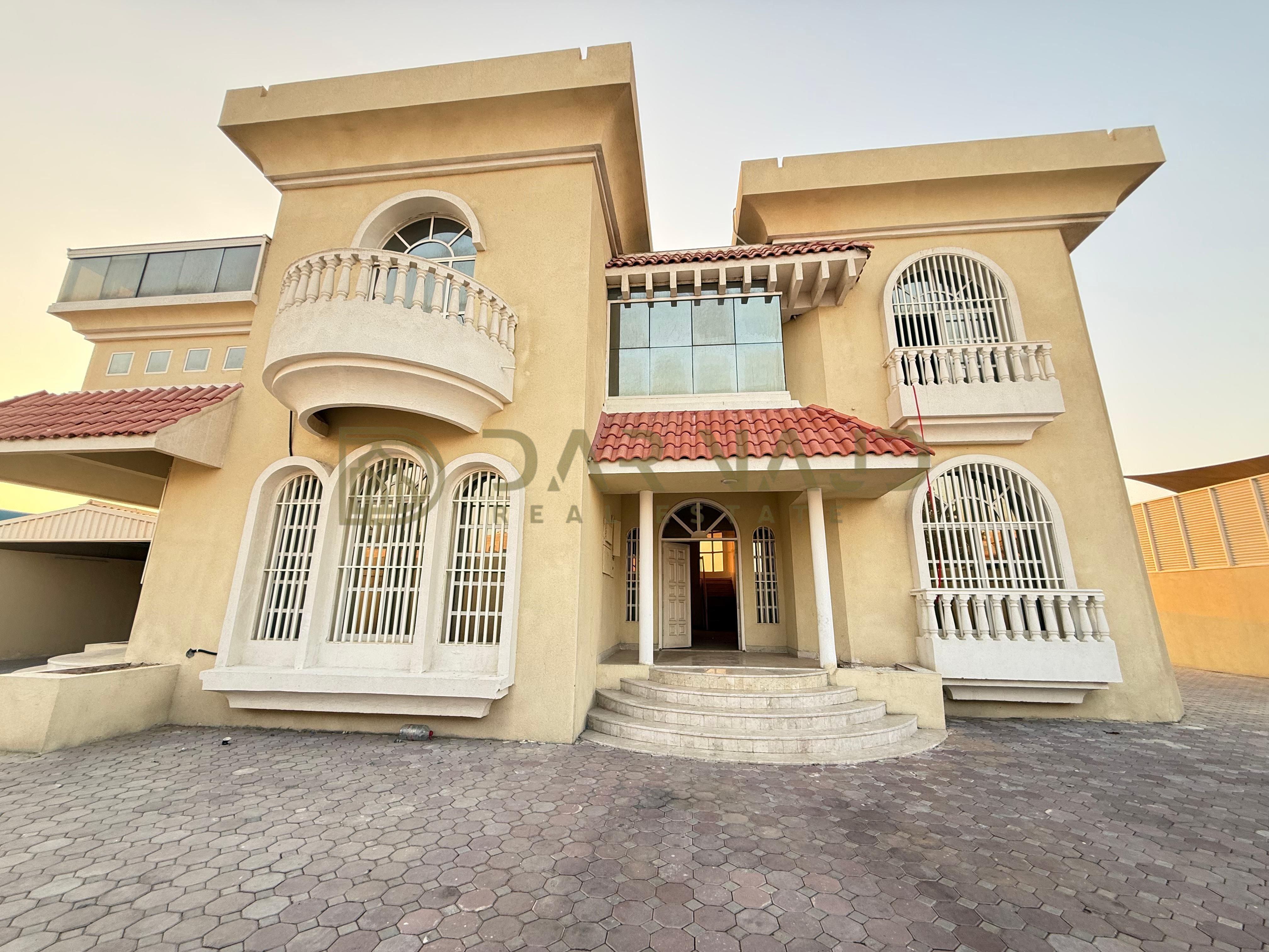 Brilliant villa for rent 5 BR in Al Qhoz - Sharjah