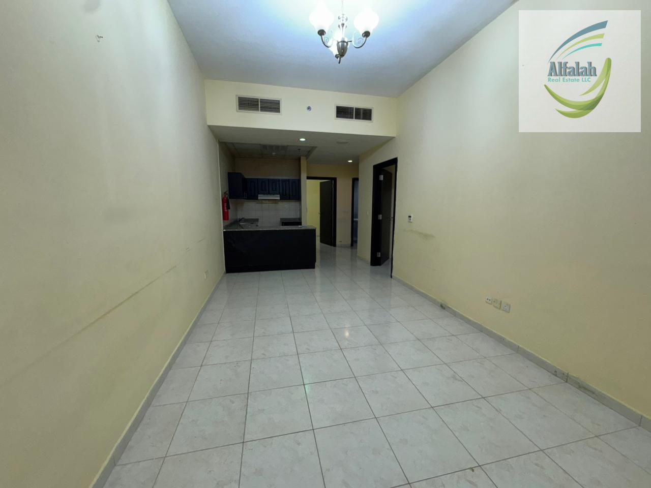 Empty Unit One Bedroom Plus Study Room Available for Sale In Gold Crest Tower A