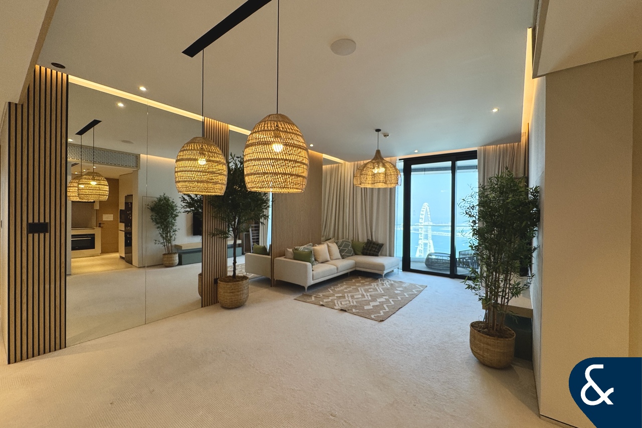 Rare to Market | Custom Build | Sea View