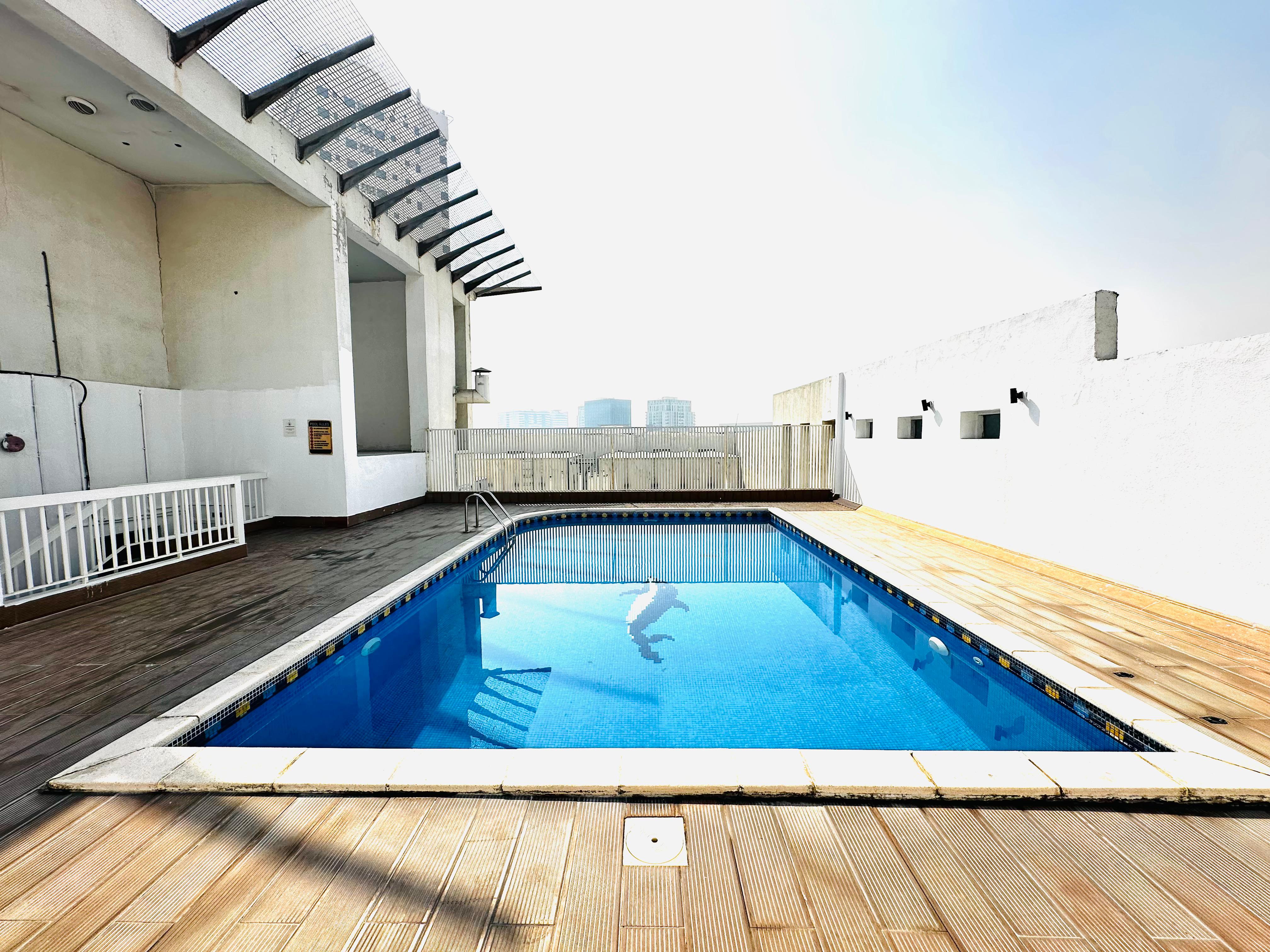 Luxury 2bhk with open view Separat hall parking free Gym pool free rent 50k 6cheque payment front of al nahda park