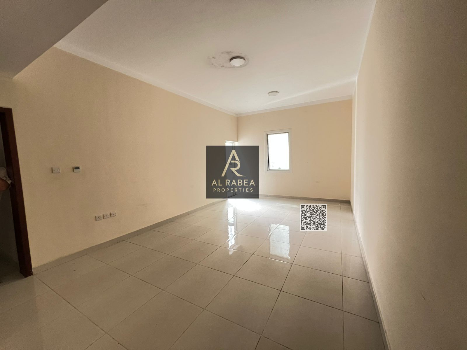 Built-in wardrobes - central air conditioning - distinctive view