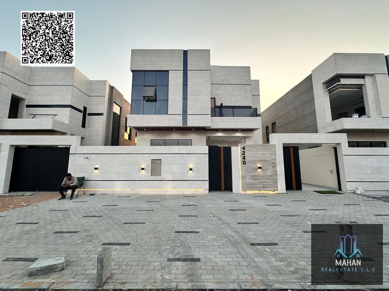 Modern Villa for Sale in Al Helio 2, Ajman Price: AED 1,750,000 (Including water and electricity connection)