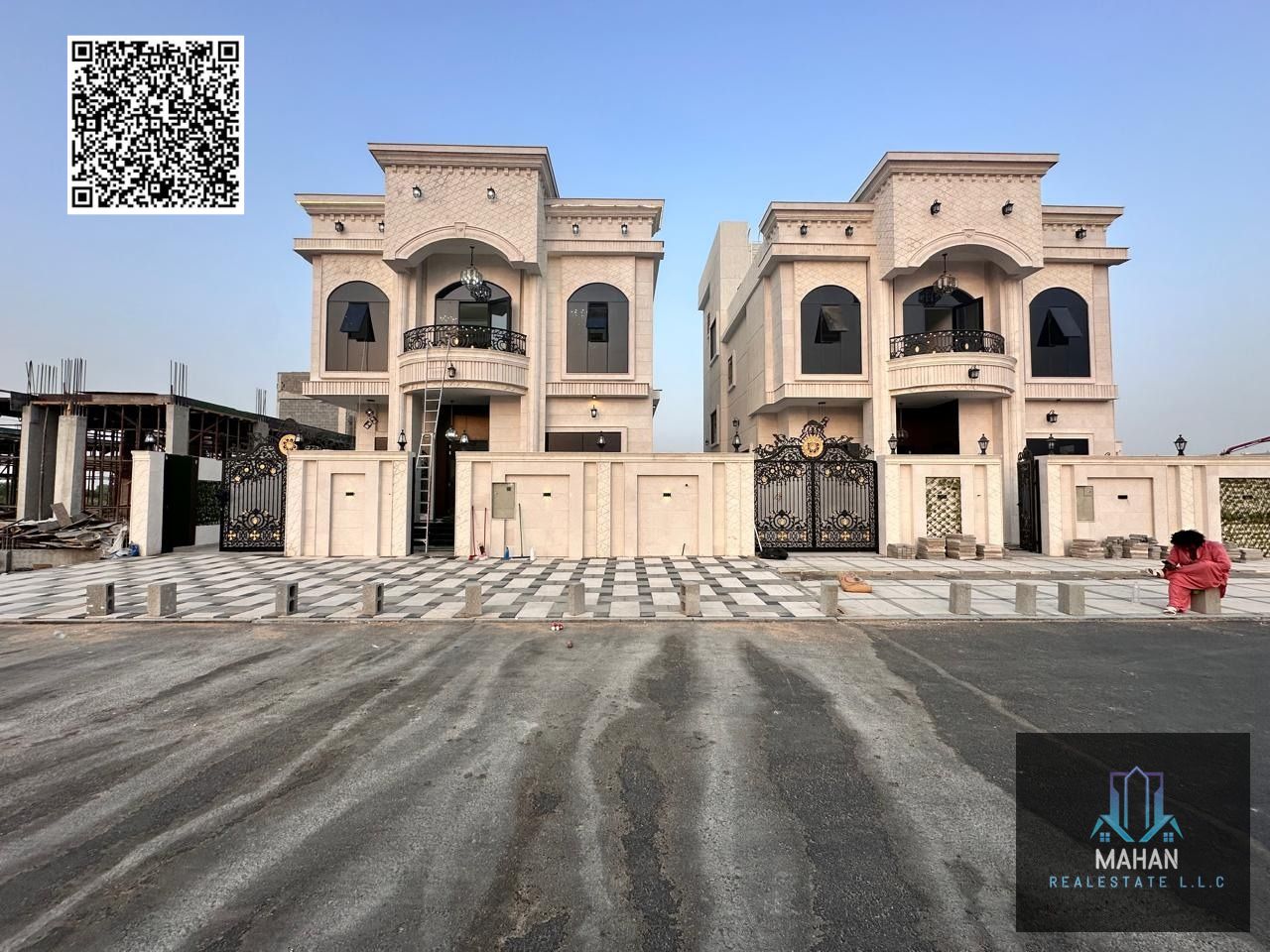 Classic Villa for Sale – Al Helio Center, Ajman  Location: Al Helio Center, Ajman – Prime Street Location Personal Finishing with Modern & Elegant Décor   ---  Property Details:  Plot Area: 3,014 sq. ft  Built-up Area: Approx. 4,000 sq. ft  6 Master