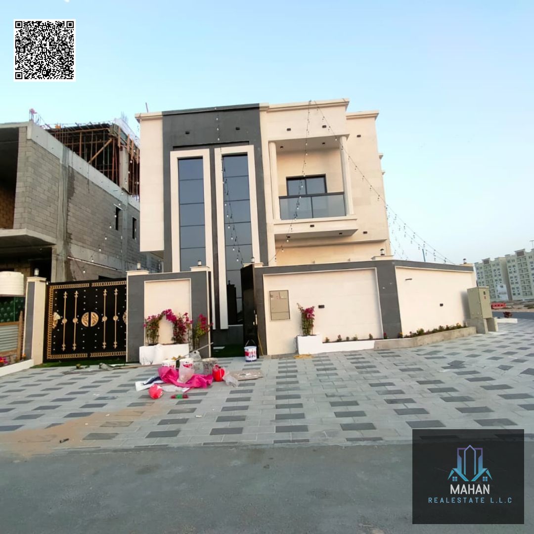 he villa is located amra area Land area 3500 corner plot Buil up area 4000 sq ft Living room and majlis Five master bedroom 1 khaddama room 8 bathro