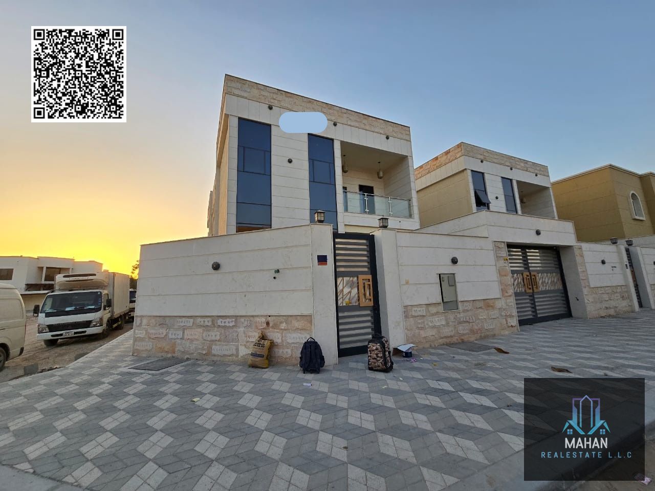 5 bedroom villa majlis land area 3400 square feet