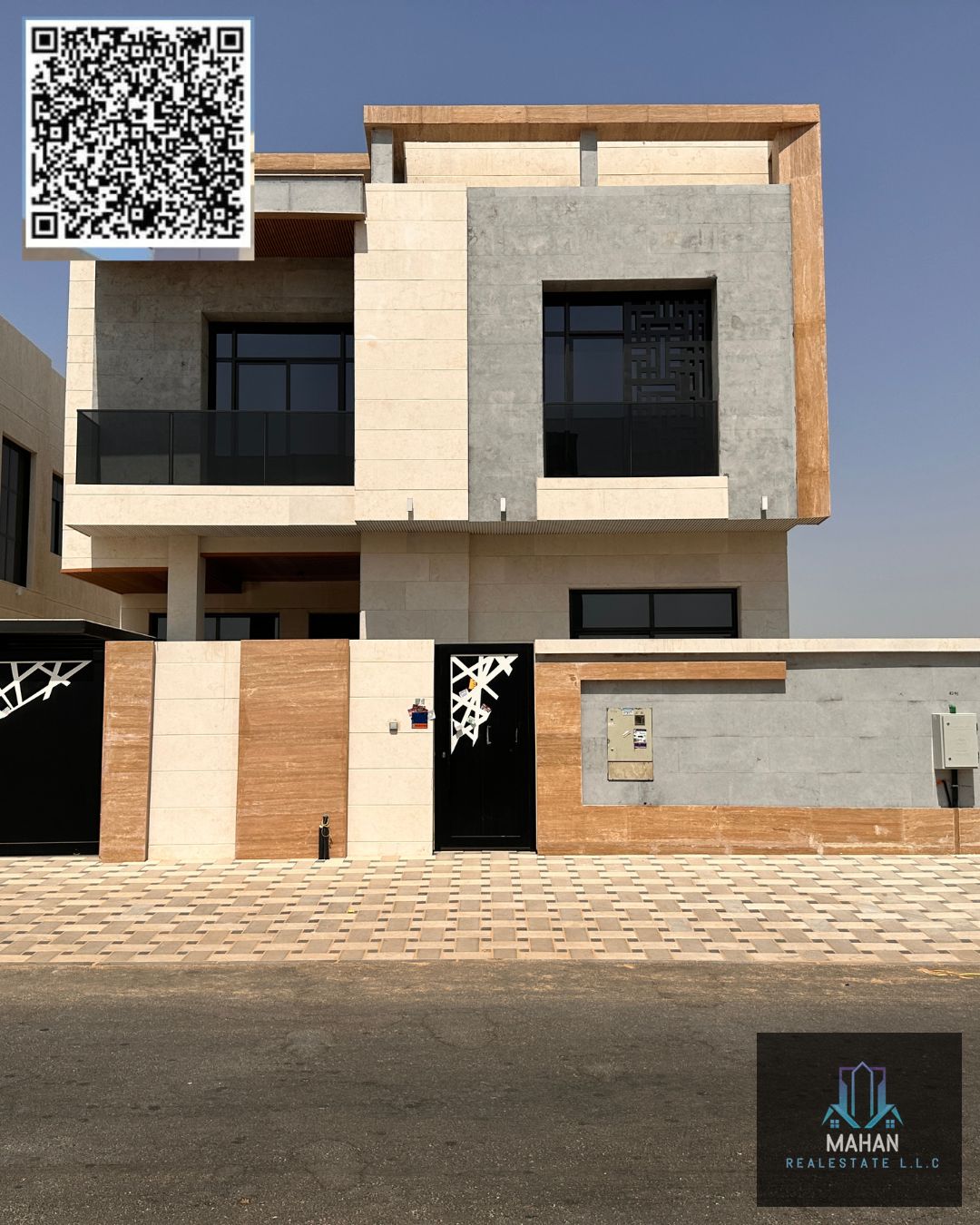 5 bedroom villa majlis hall land area 3014 square feet bulit 3300 square feet price 1.770 million al Yasmeen