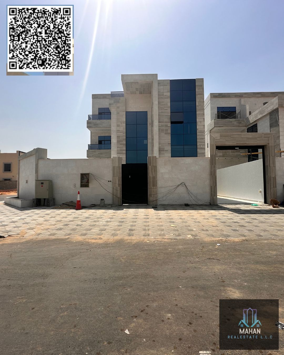 6 bedroom villa majlis hall land area 5000 square feet bulit 5300 square with swimming pool with fully furnished