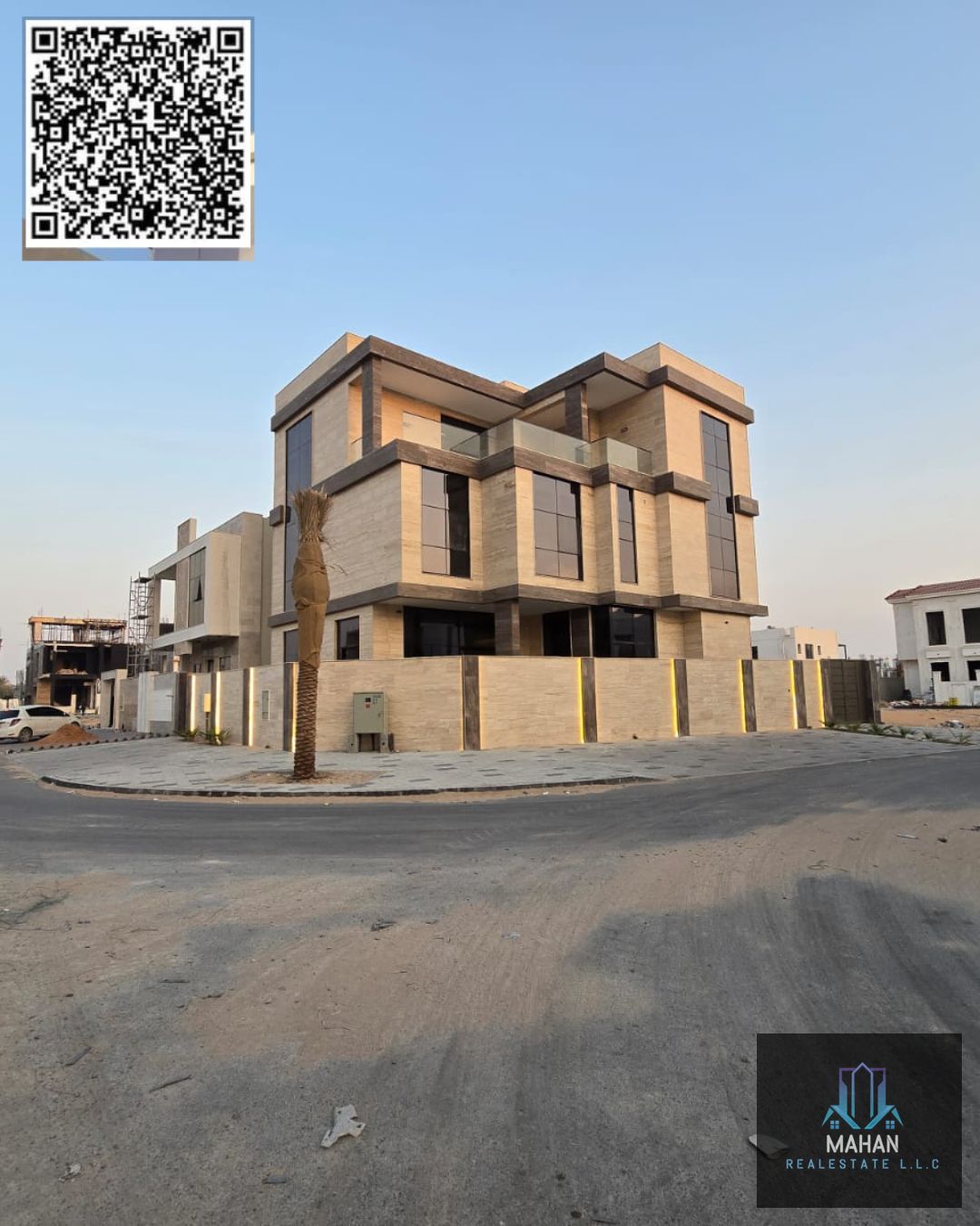 5 bedroom villa good looking villa front big park view al including price