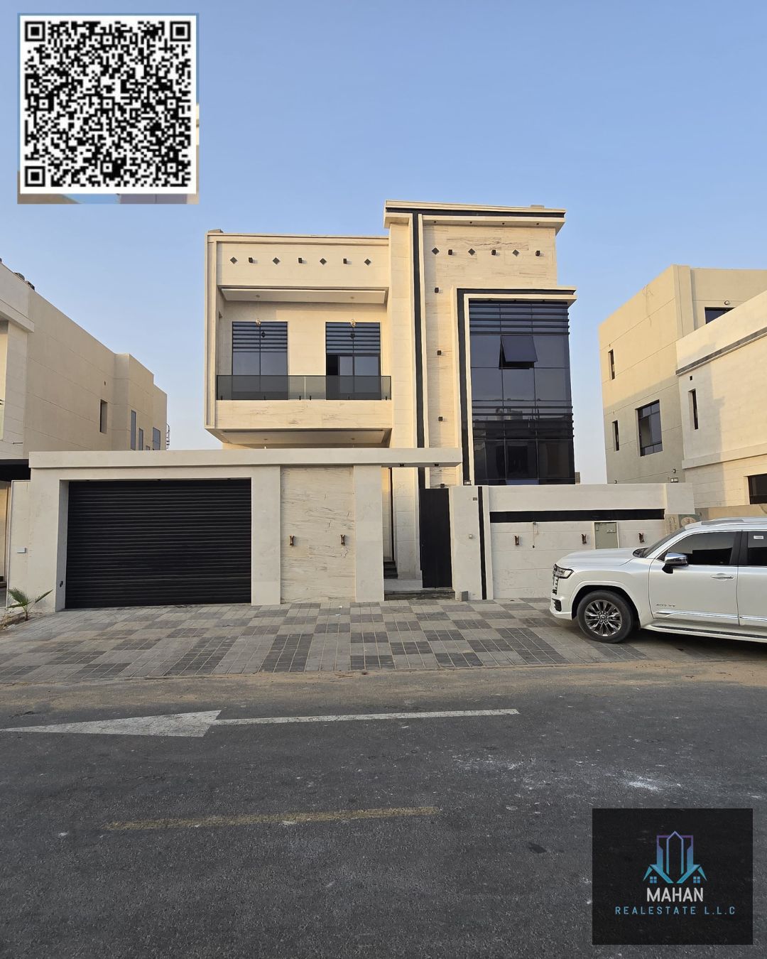 5 bedroom villa majlis hall land 3014 square feet build up area 3750 square feet