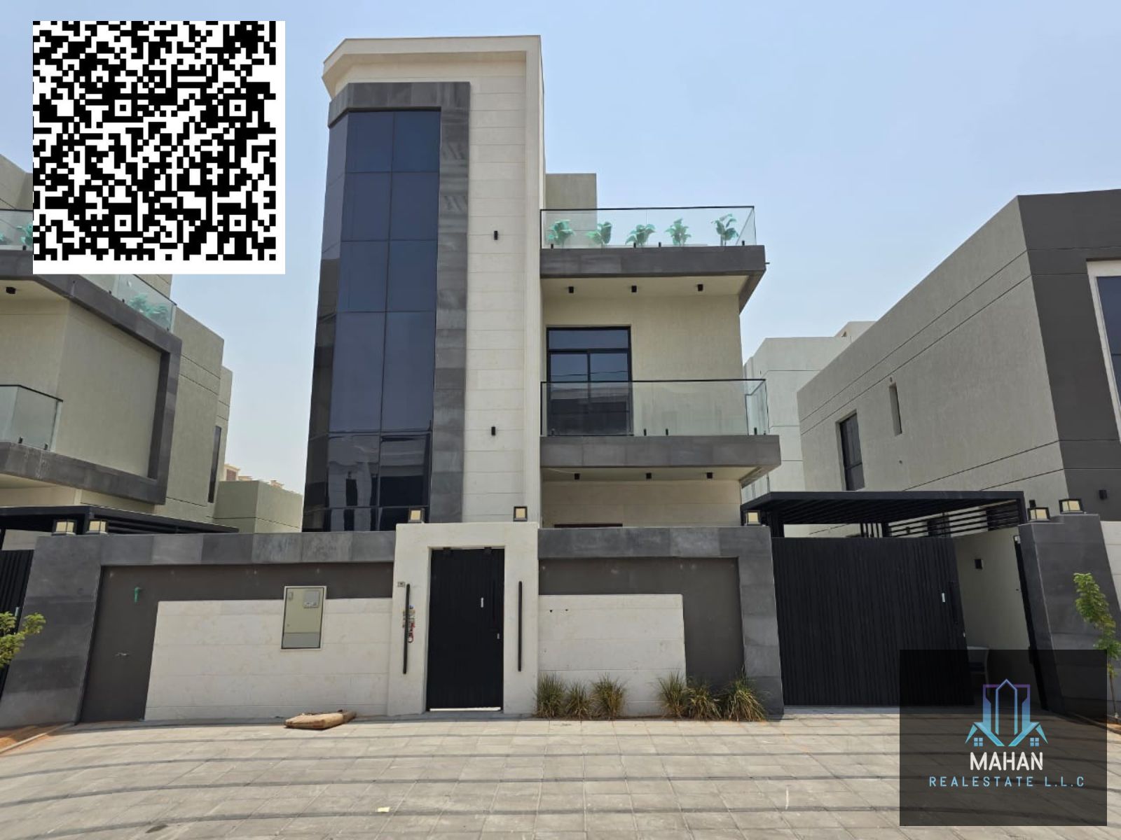 5 bedroom hall majlus with roof