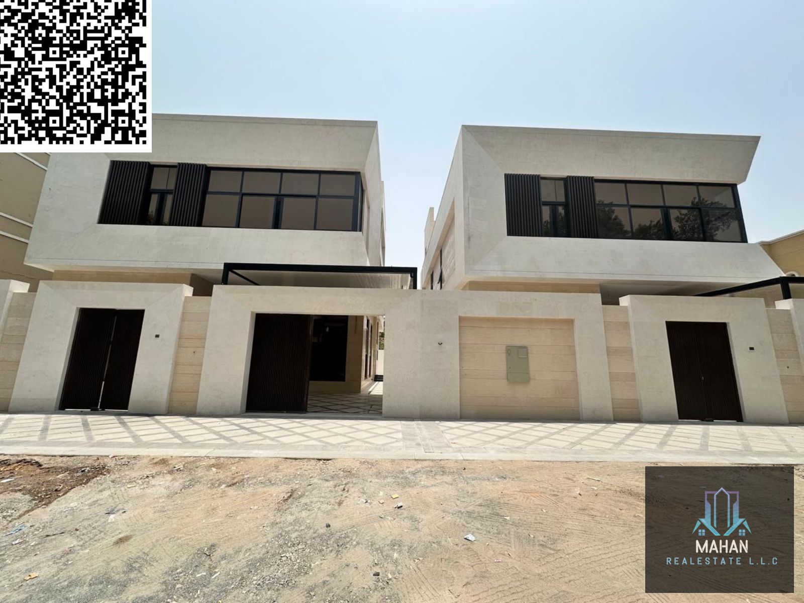 Modern 6 bedroom villa hall majlus with roof