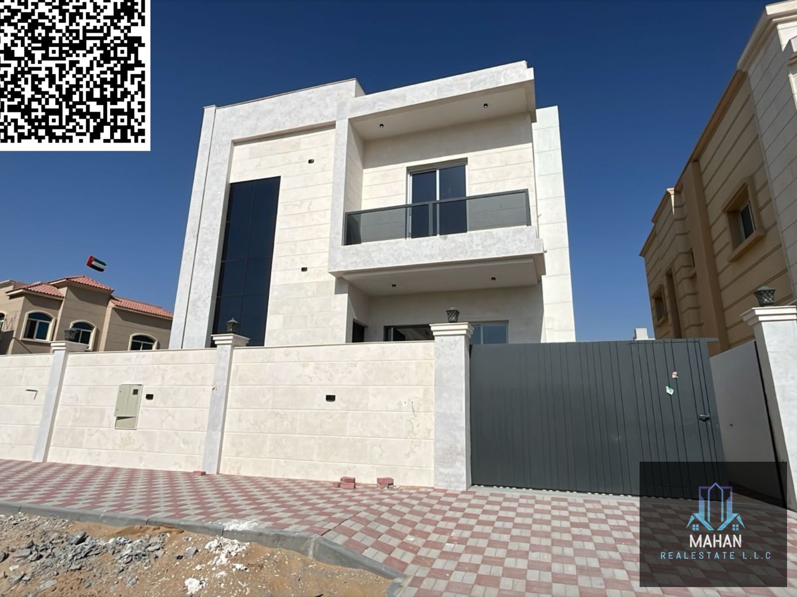 5 bedroom villa hall majlus with roof