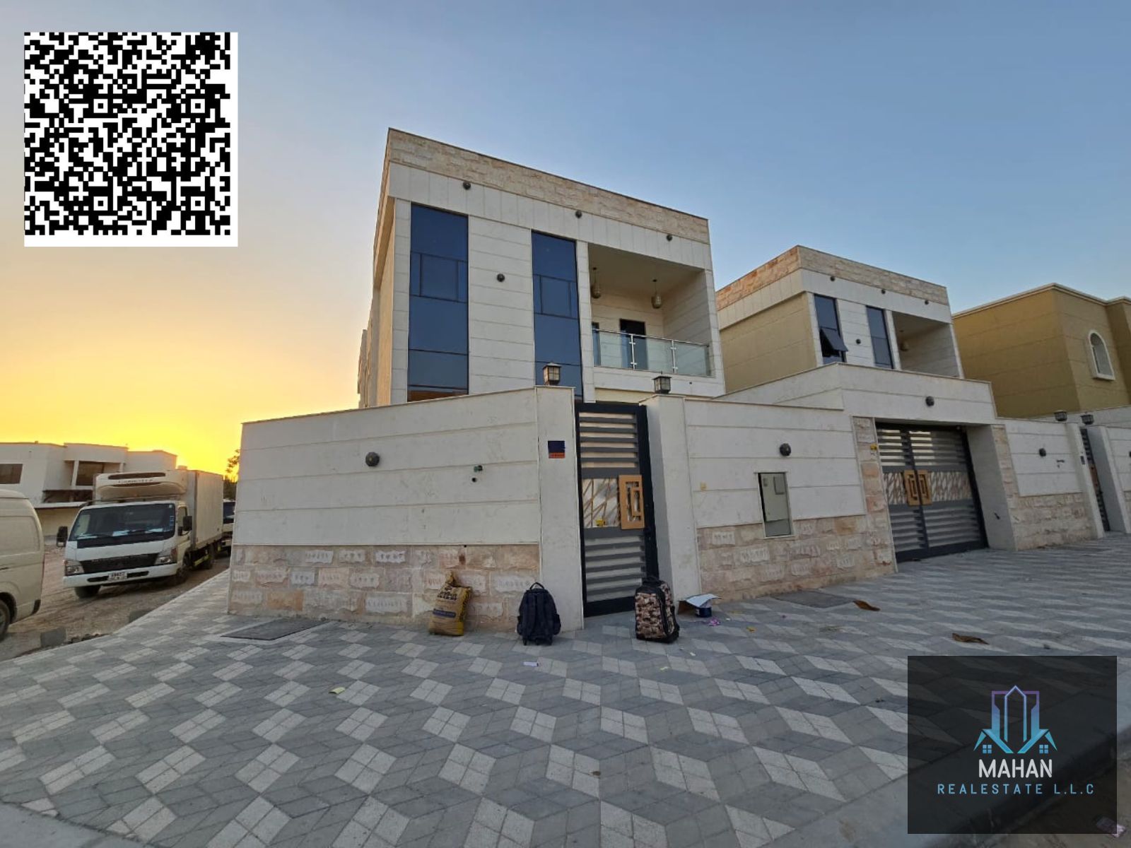 5 bedroom villa majles and hall big