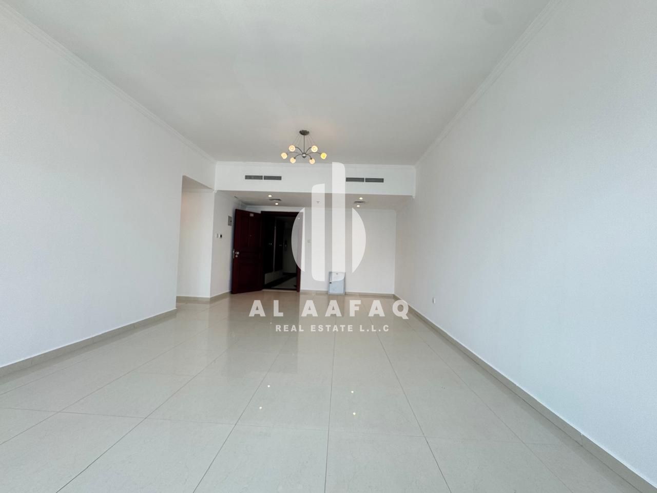 Luxurious 2BHK| Sea View | Master Bedroom | Free AC | Free GYM