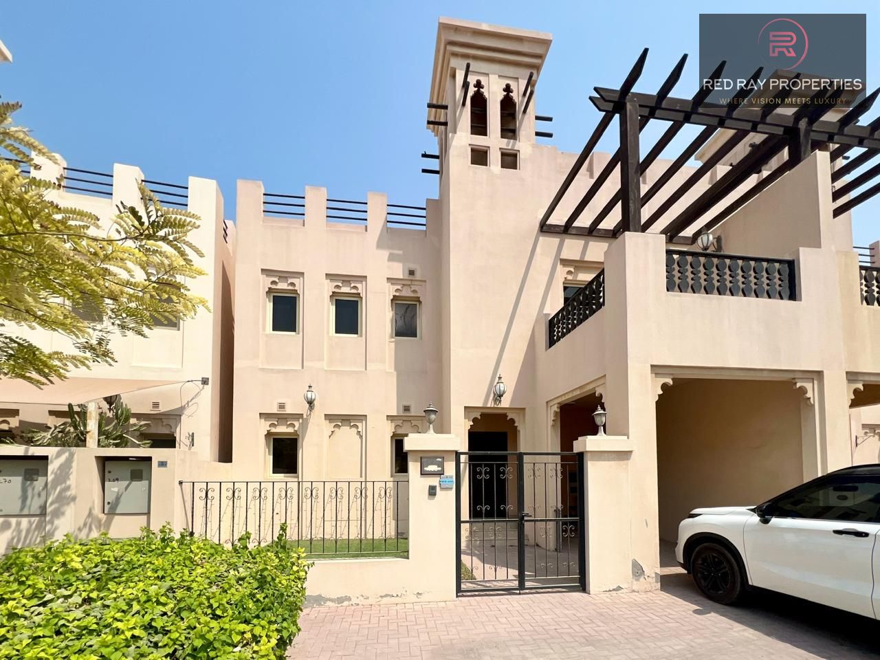 Upgraded to 4BR Villa | Prime Location | Al Hamra