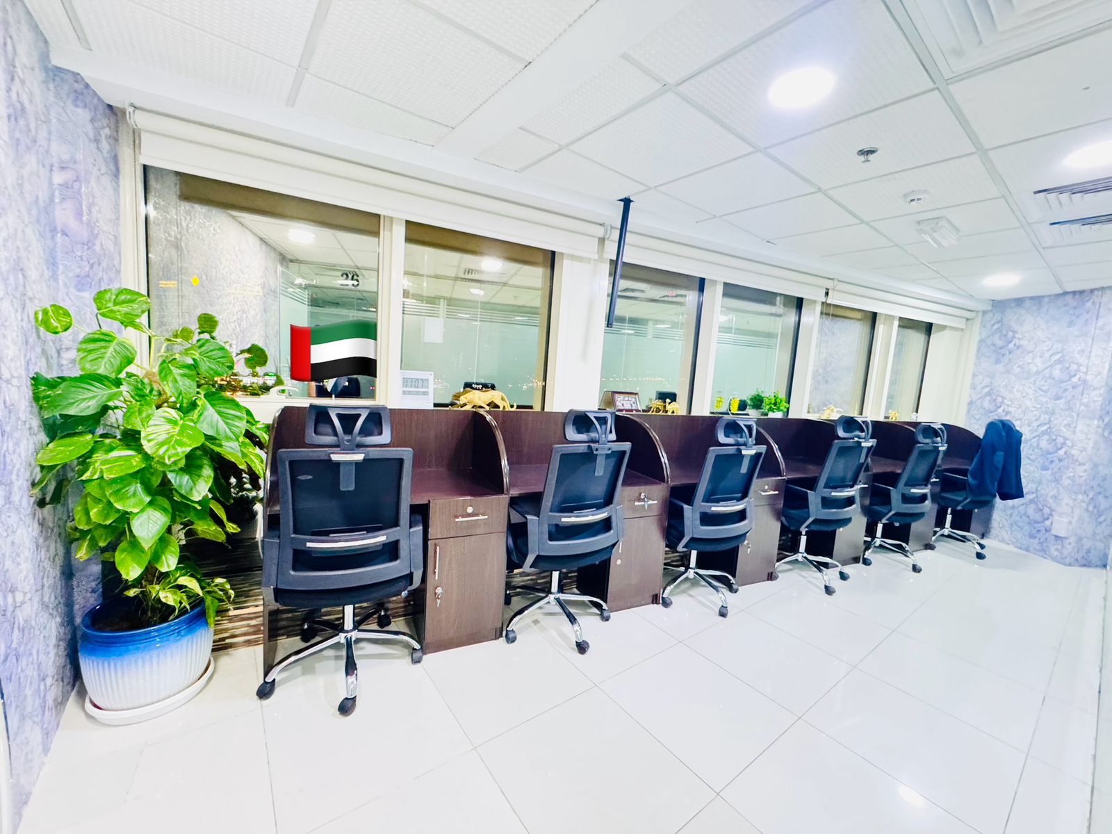 CO-WORKING SPACE FOR YEARLY RENT DIRECT FROM THE OWNER *NO COMMISSION*