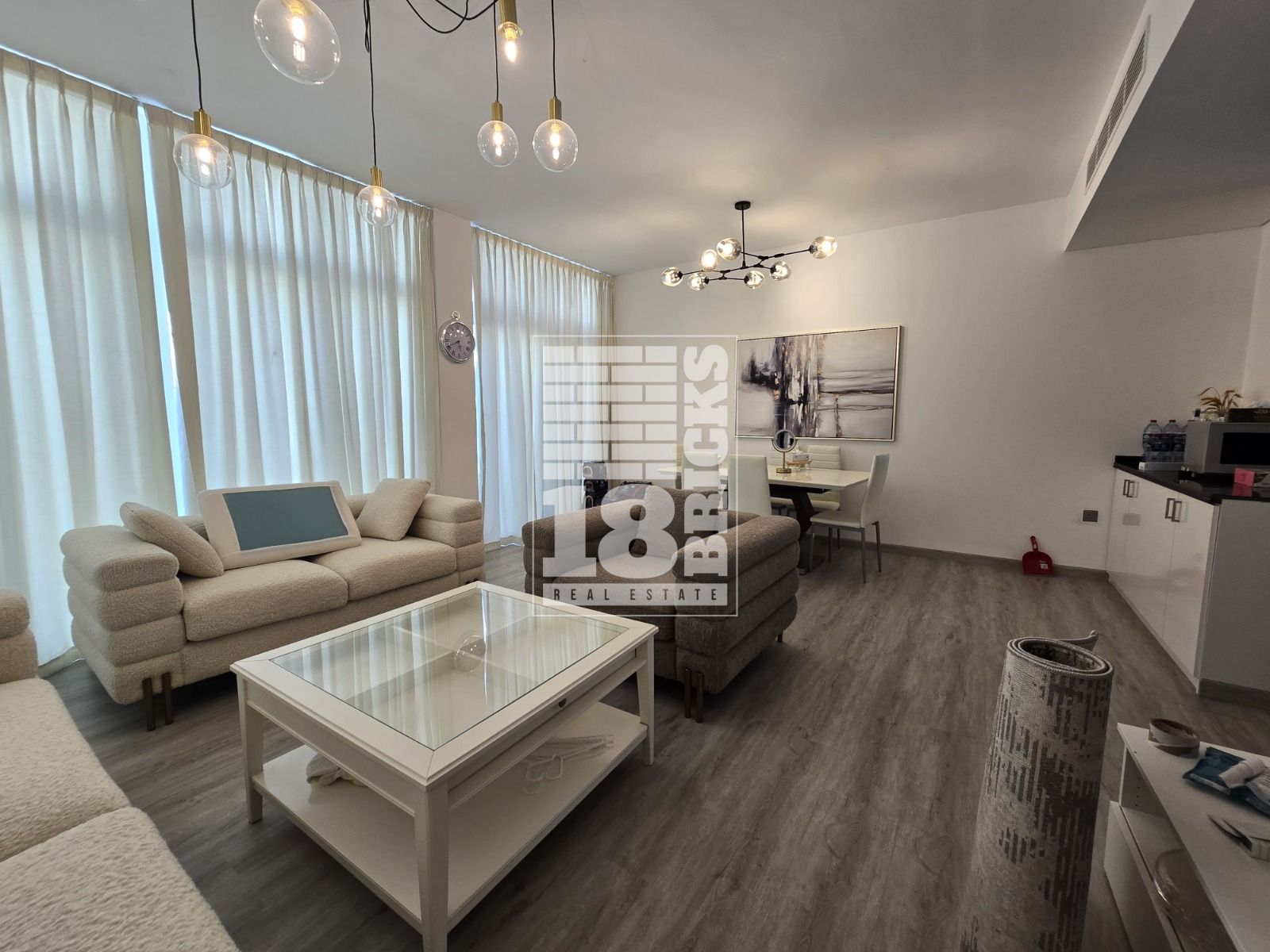 Ready To Move in | Well Maintained | RRM