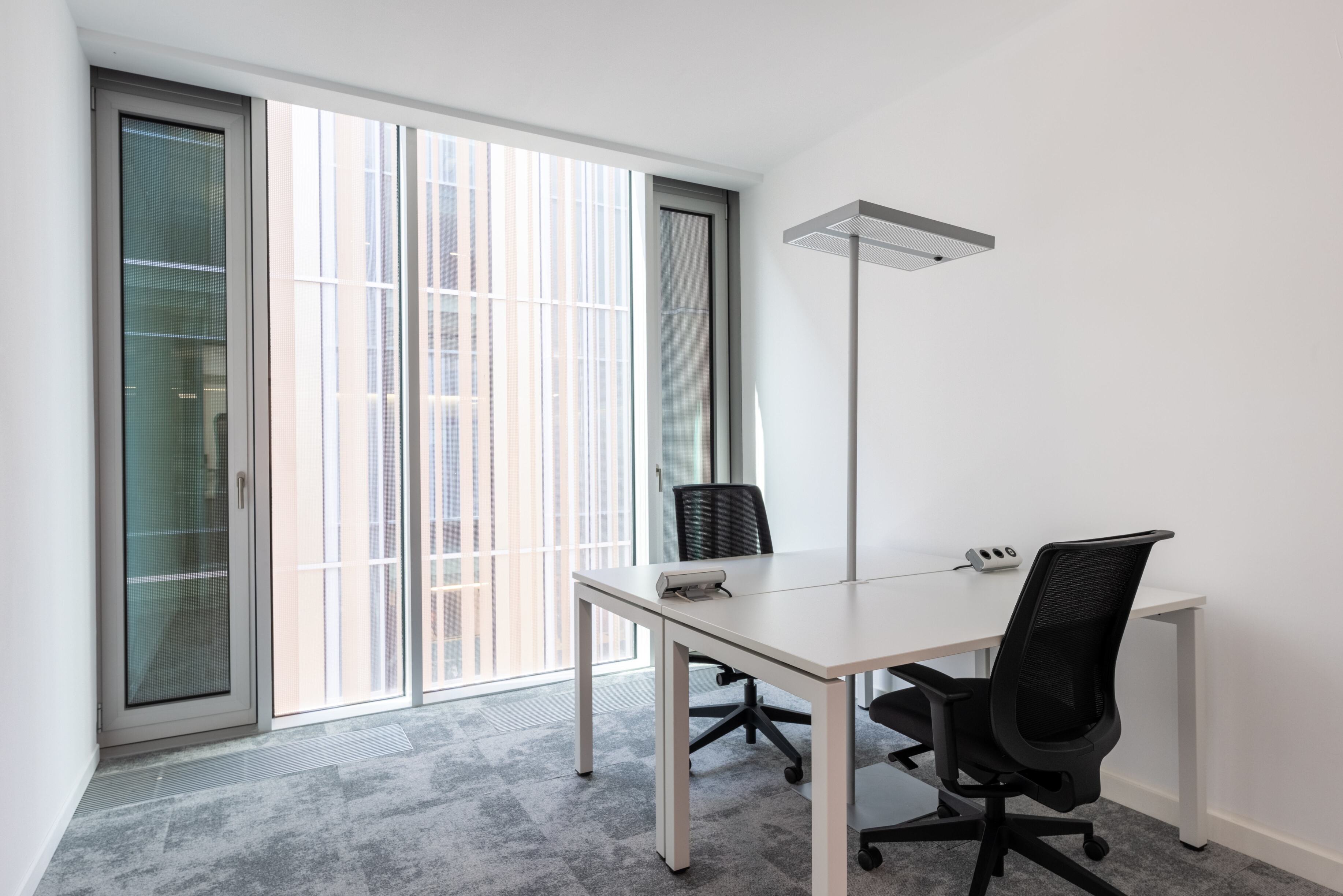 Office space for rent for 2 persons in Abu Dhabi, Marriott Abu Dhabi Downtown