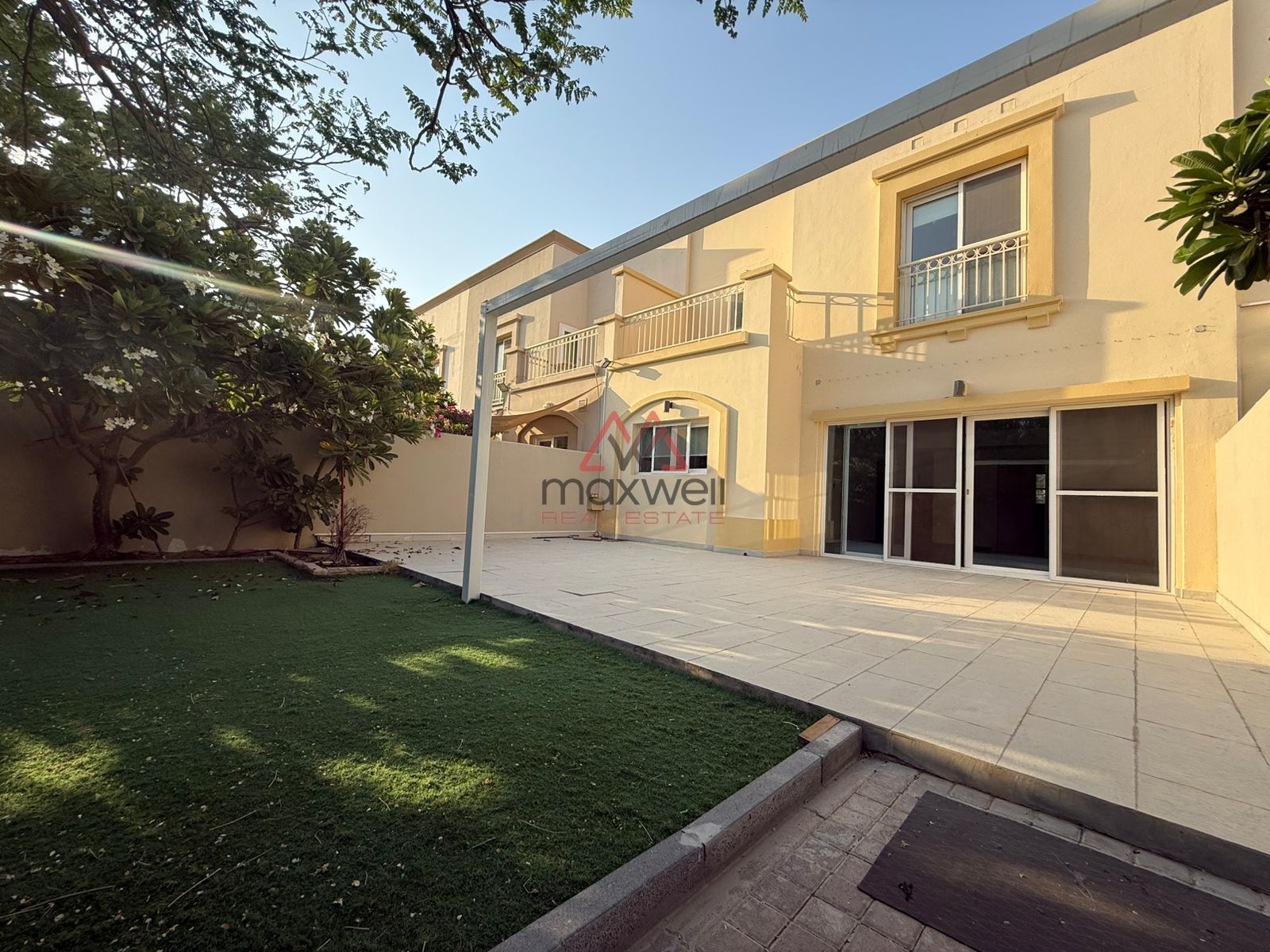 Renovated | Large Plot | White Goods | Near Pool and Park