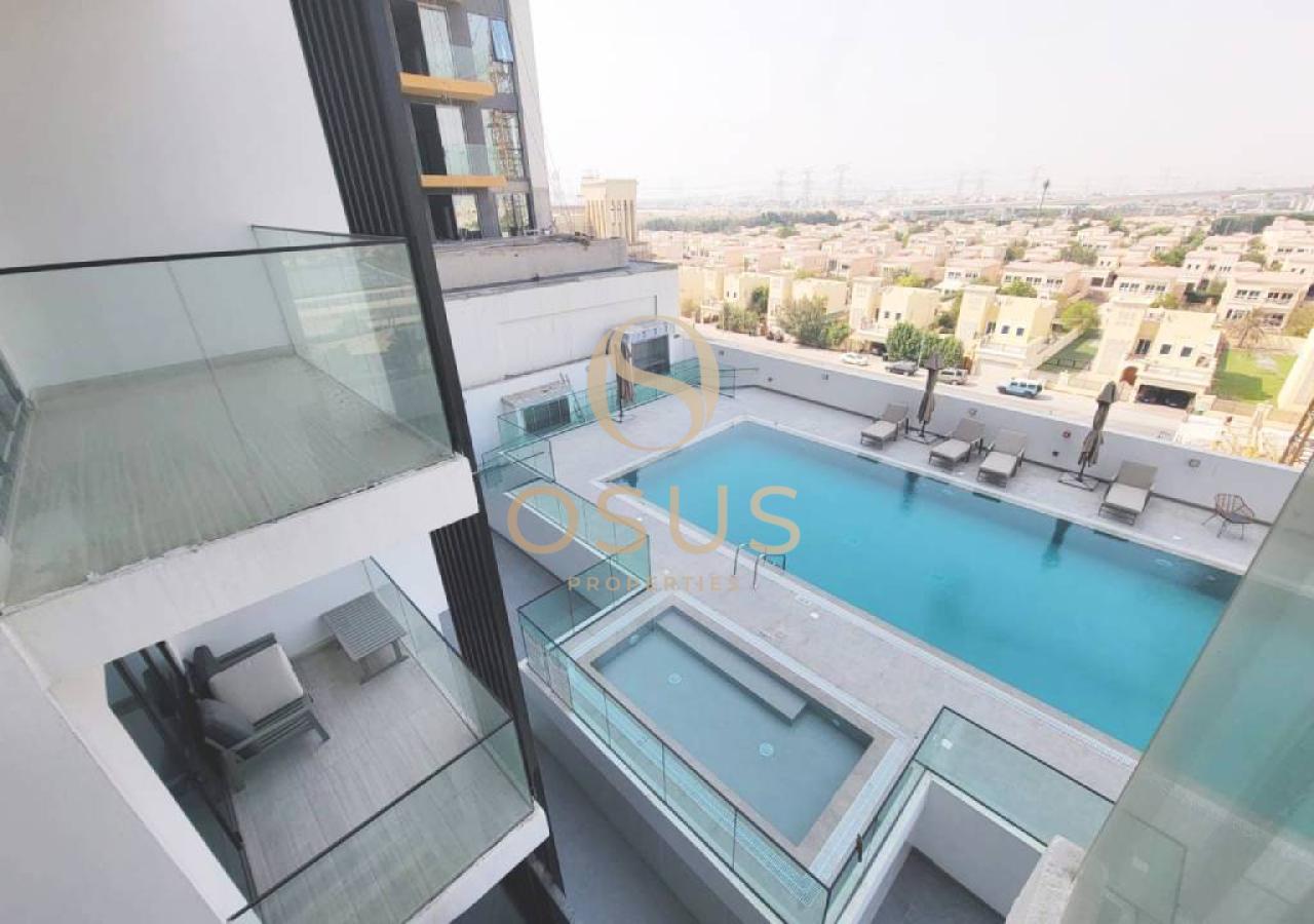 Modern Living | Large Layout | Pool View
