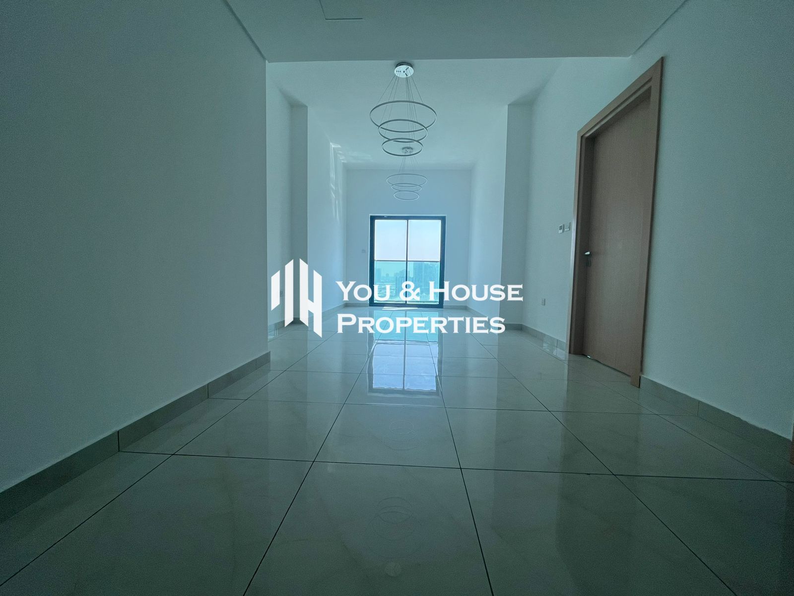 Classy 1Bed Apartment I Separate Kitchen I On High Floor