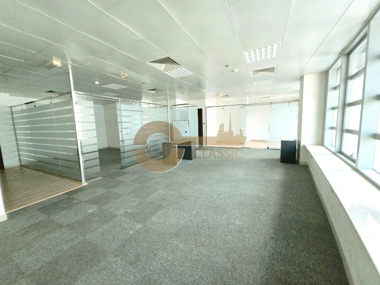 FITTED WITH PARTITIONS | PANTRY | HIGH FLOOR
