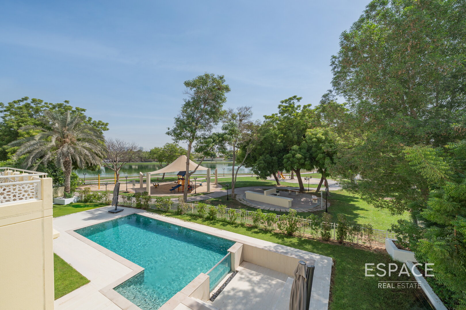Lake View | Fully Upgraded | Large Plot