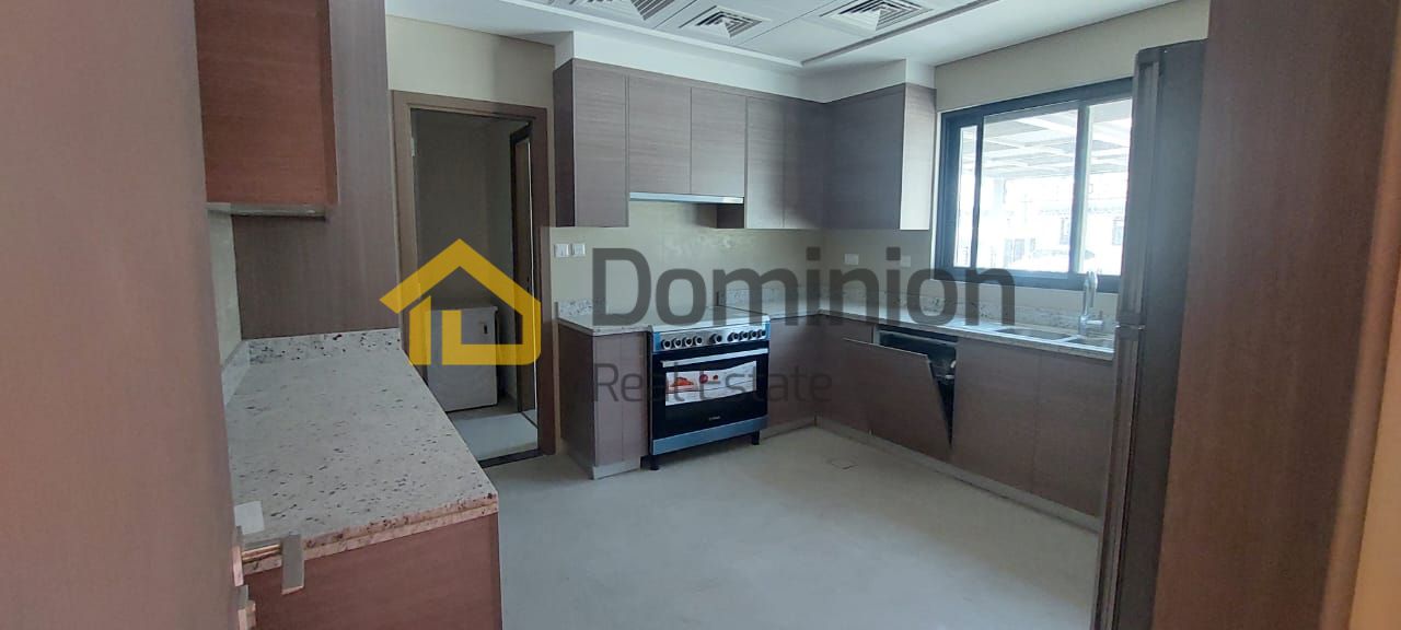 READY TO MOVE l PRIME LOCATION l PEACEFUL COMMUNITY