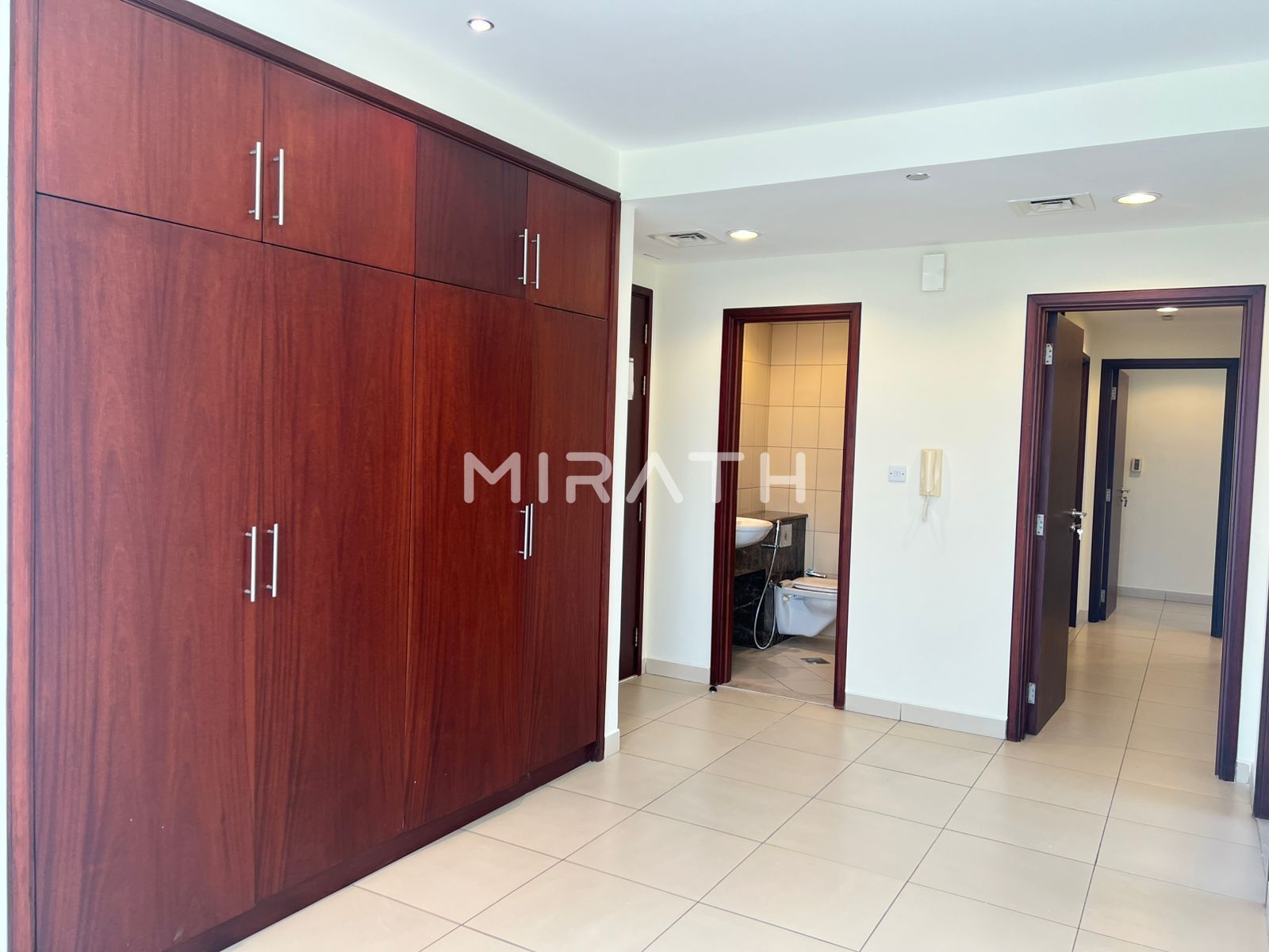 CHILLER FREE | STUNING VIEW | MODERN AND HUGE | 2 BEDROOM APARTMENT