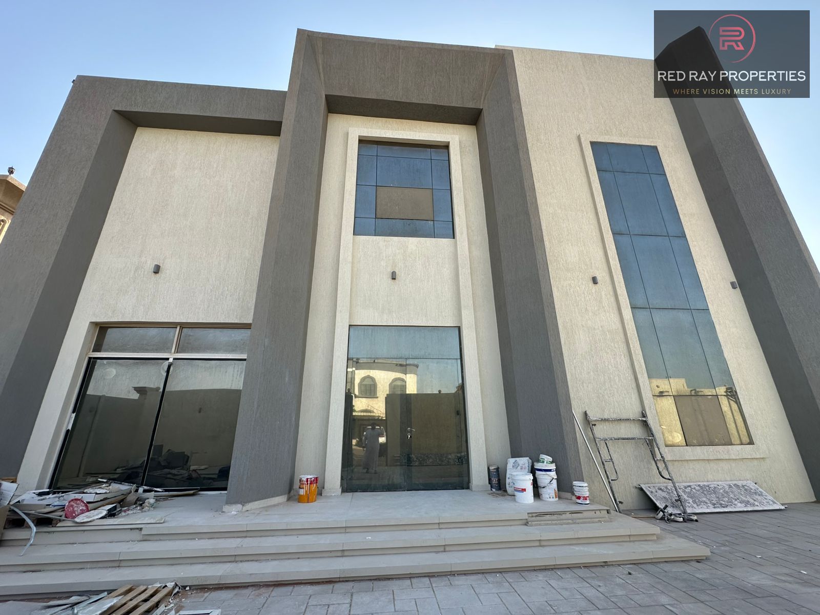 stiuning brand new 5bhk +maid room for rent in new riffa