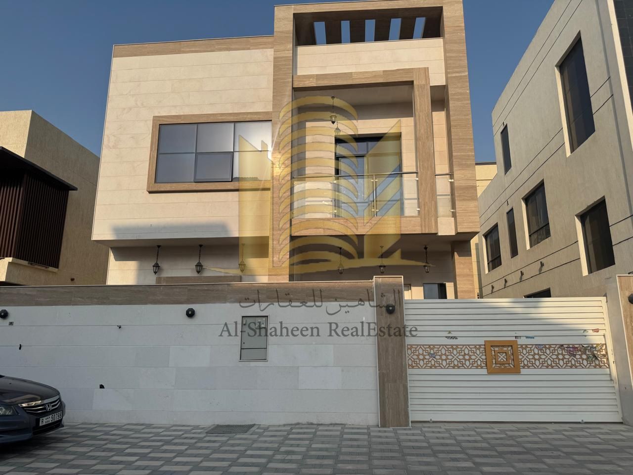Villa for sale in Ajman, Al Yasmeen area, close to all services.  The villa has super deluxe finishing and modern décor to suit all tastes  The villa has a distinctive architectural style and includes five master bedrooms, a living room, a master bedroom,
