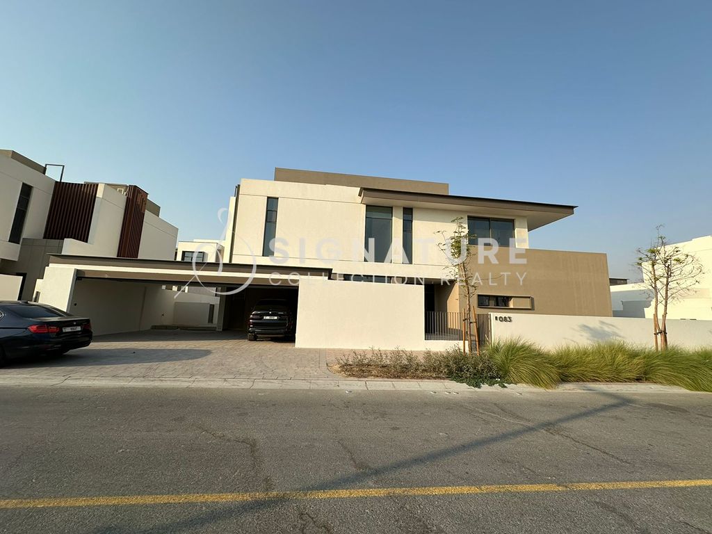 4BR | Spacious | Landscaped | Ready to move