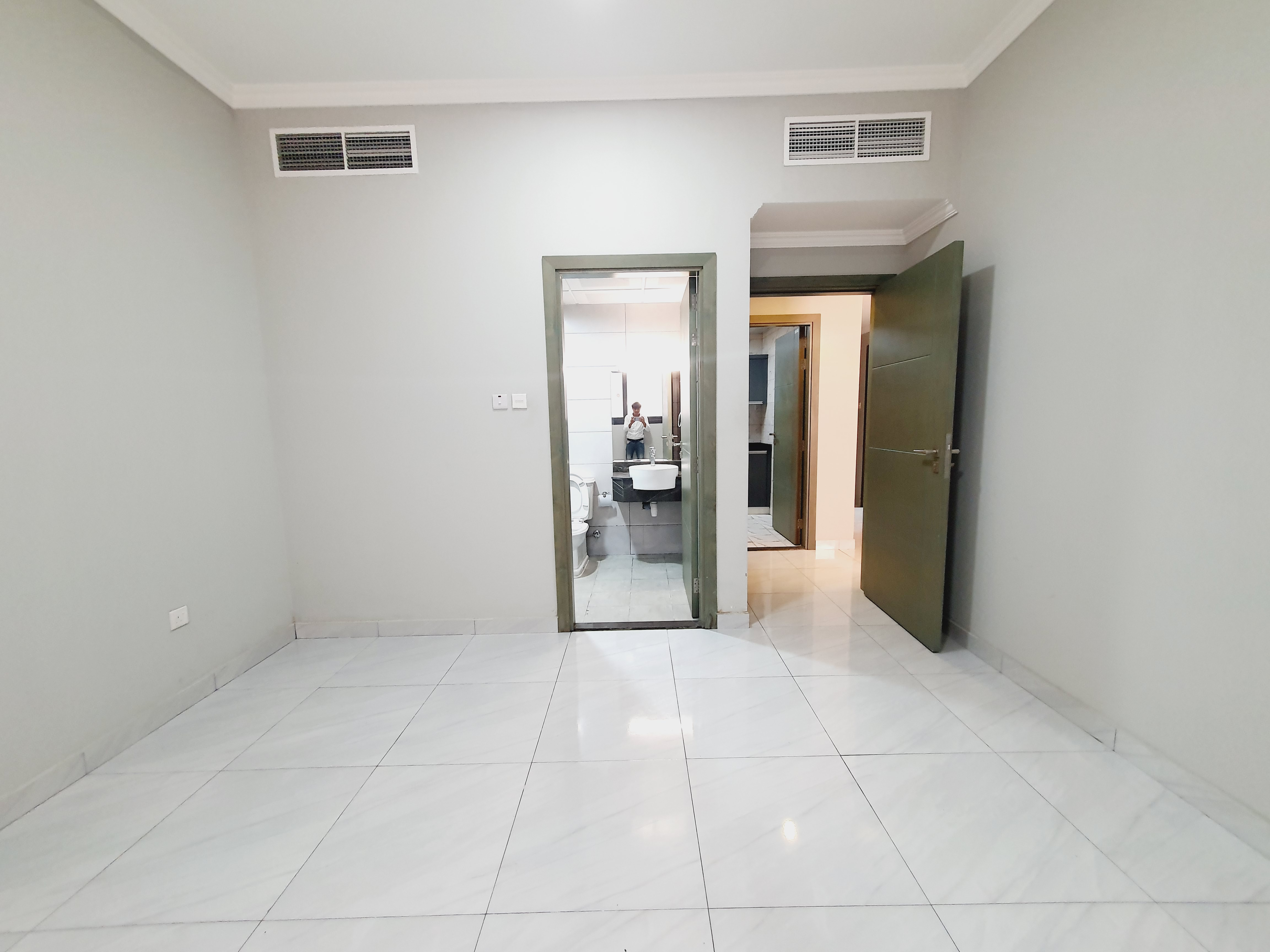 Like brand new 1bhk with balcony and 2 washroom in aljada sharjah price 39k