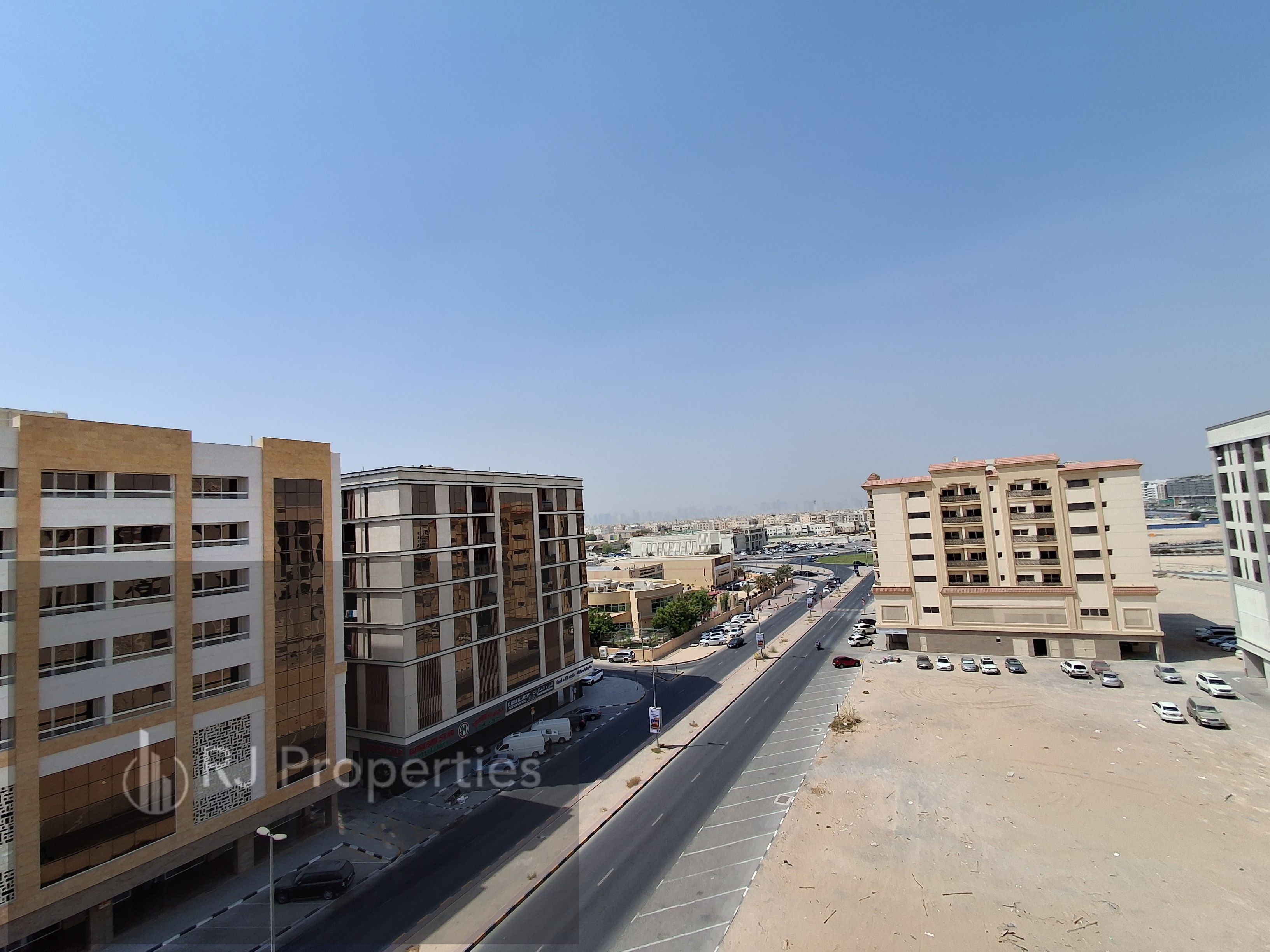Brand new building - 1 BR apartment - covered parking - wardrobes - school area