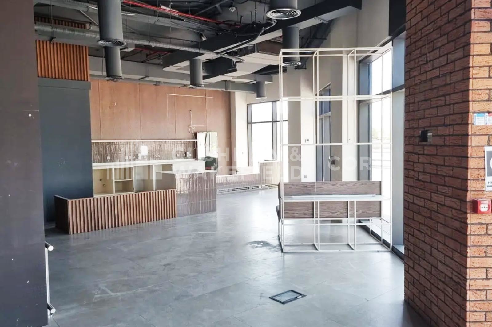 Fitted Unit | Vacant | Retail Space