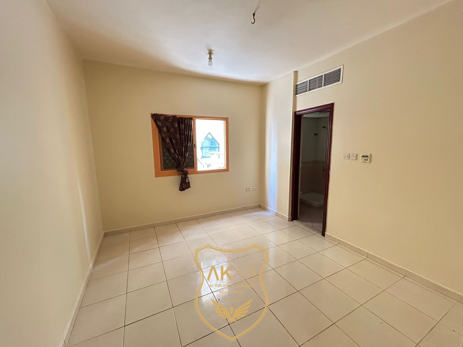 Studio With Separate Kitchen ONLY FOR INDIANS With Central AC